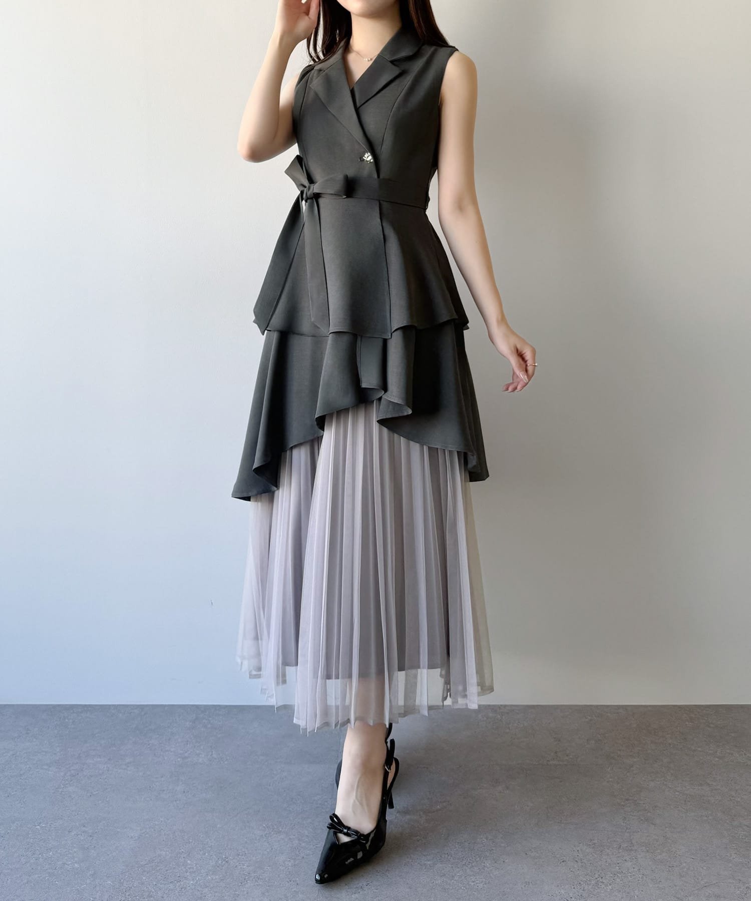 【ジュノア/JUNOAH】のmipiarl チュールプリーツトレンチワンピース インテリア・キッズ・メンズ・レディースファッション・服の通販 founy(ファウニー) 　ファッション　Fashion　レディースファッション　Fashion for Women　ワンピース　Dresses　ウォッシュ　Washed Finish　タンブラー　Tumbler, Travel Mug　ダメージ　Distressed, Destroyed　ネップ　Nepp, Slub Yarn　プリント　Print, Printed Pattern　おすすめ　Recommended / Our Picks　ダークグレー|ID: prp329100004982097 ipo3291000000037325174