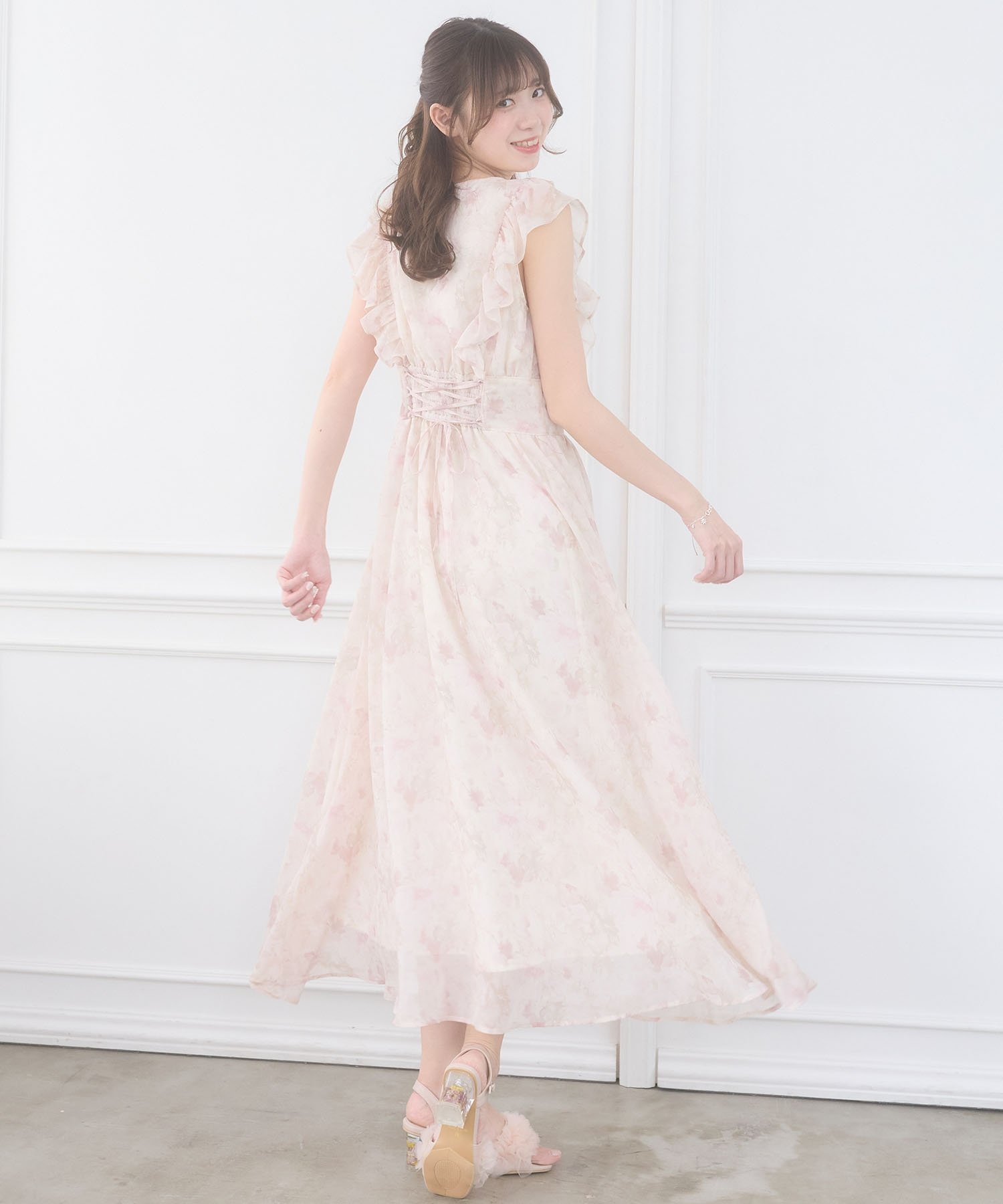 【マジェスティック レゴン/MAJESTIC LEGON】のバックレースアップマルチwayワンピ インテリア・キッズ・メンズ・レディースファッション・服の通販 founy(ファウニー) 　ファッション　Fashion　レディースファッション　Fashion for Women　ワンピース　Dresses　カーディガン　Cardigan, Knitwear　サンダル　Sandals, Summer Shoes　シューズ　Shoes, Footwear　ショート　Short, Short Length　ジャケット　Jacket, Outerwear　ダウン　Down, Puffer　チェーン　Chain, Chain Strap　ノースリーブ　Sleeveless, No-Sleeve　バランス　Balance, Style Balance　バレエ　Ballet, Ballet Style　パール　Pearl, Pearl Accent　フィット　Fit, Slim Fit　フェミニン　Feminine, Girly　フリル　Frill, Ruffle　フロント　Front, Front Design　レース　Lace, Lace Fabric　ロマンティック　Romantic, Feminine Style　再入荷　Restock / Back in Stock　ピンク柄|ID: prp329100004982133 ipo3291000000037325309