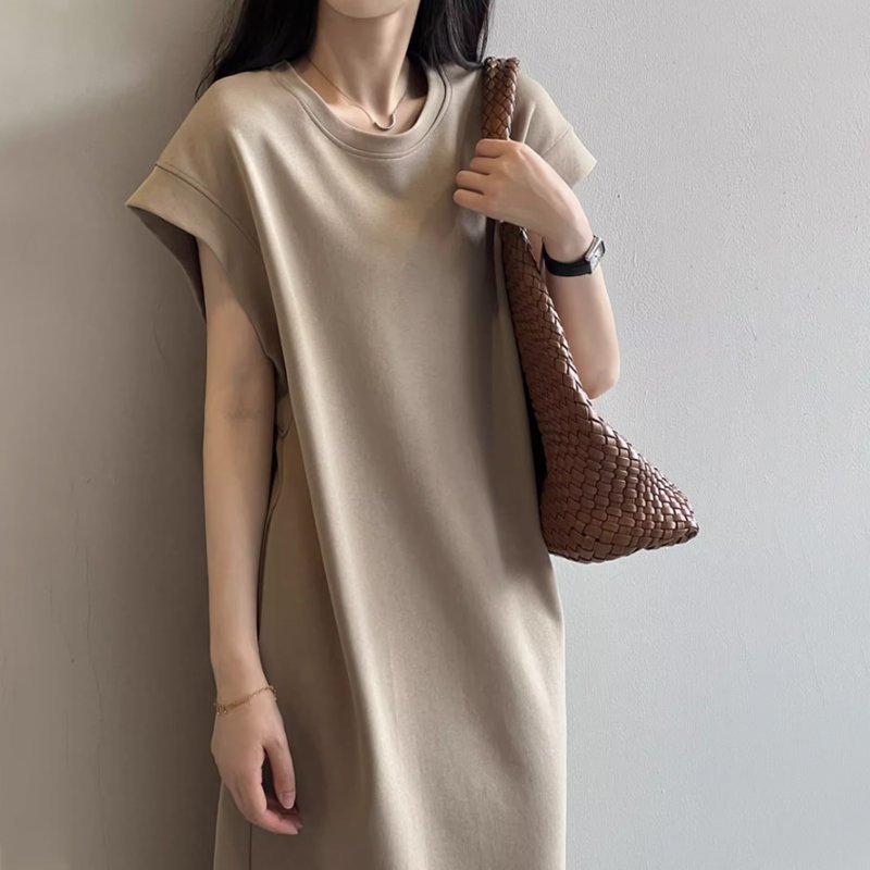 【ココモモ/COCOMOMO】の脇見え防止カバー付き Tシャツワンピ-ス コットンワンピース フレンチスリーブ 大人の最旬トレンドファッション＆コーディネート founy(ファウニー) 　ファッション　Fashion　レディースファッション　Fashion for Women　ワンピース　Dresses　シャツワンピース / 1枚で着映えコーデ　Shirt Dresses　春　Spring　洗える　Machine Washable　サマー　Summer, Summer Style　ストレッチ　Stretch, Stretchy Fabric　スリーブ　Sleeve, Long Sleeve / Short Sleeve　トレンド　Trend, Trending Now　人気　Popular, Best Seller　フレンチ　French, French Style　半袖　Short Sleeve, Half Sleeve　楽ちん　Easy Fit, Comfortable　S/S・春夏　SS, Spring/Summer, Warm Season　プチプライス・低価格　Affordable / Budget Price　おすすめ　Recommended / Our Picks　夏　Summer　旅行　Travel　 other-1|ID: prp329100004982149 ipo3291000000037325360