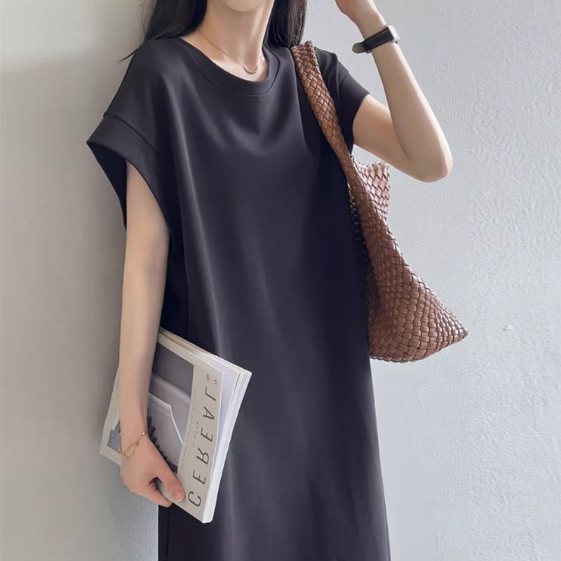 【ココモモ/COCOMOMO】の脇見え防止カバー付き Tシャツワンピ-ス コットンワンピース フレンチスリーブ インテリア・キッズ・メンズ・レディースファッション・服の通販 founy(ファウニー) 　ファッション　Fashion　レディースファッション　Fashion for Women　ワンピース　Dresses　シャツワンピース / 1枚で着映えコーデ　Shirt Dresses　春　Spring　洗える　Machine Washable　サマー　Summer, Summer Style　ストレッチ　Stretch, Stretchy Fabric　スリーブ　Sleeve, Long Sleeve / Short Sleeve　トレンド　Trend, Trending Now　人気　Popular, Best Seller　フレンチ　French, French Style　半袖　Short Sleeve, Half Sleeve　楽ちん　Easy Fit, Comfortable　S/S・春夏　SS, Spring/Summer, Warm Season　プチプライス・低価格　Affordable / Budget Price　おすすめ　Recommended / Our Picks　夏　Summer　旅行　Travel　ブラック|ID: prp329100004982149 ipo3291000000037325363