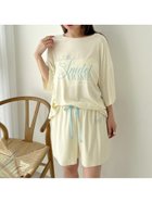 【スナイデル ホーム/SNIDEL HOME】の【接触冷感】ロゴTシャツセットアップ 大人の最旬トレンドファッション＆コーディネート founy(ファウニー) ファッション Fashion レディースファッション Fashion for Women トップス・カットソー Cut & Sew Tops シャツ・ブラウス・オフィスカジュアル Elegant Blouses & Button-Ups ロングTシャツ・Tシャツ Longline T-Shirts & Tees イエロー Yellow 春 Spring ショート Short, Short Length スマート Smart, Elegant セットアップ Set-Up, Coordinated Outfit とろみ Fluid, Flowy Fabric フリル Frill, Ruffle フロント Front, Front Design プリント Print, Printed Pattern おすすめ Recommended / Our Picks 夏 Summer ギフト プレゼント Gift / Present thumbnail YEL[032]|ID: prp329100004982166 ipo3291000000037325436