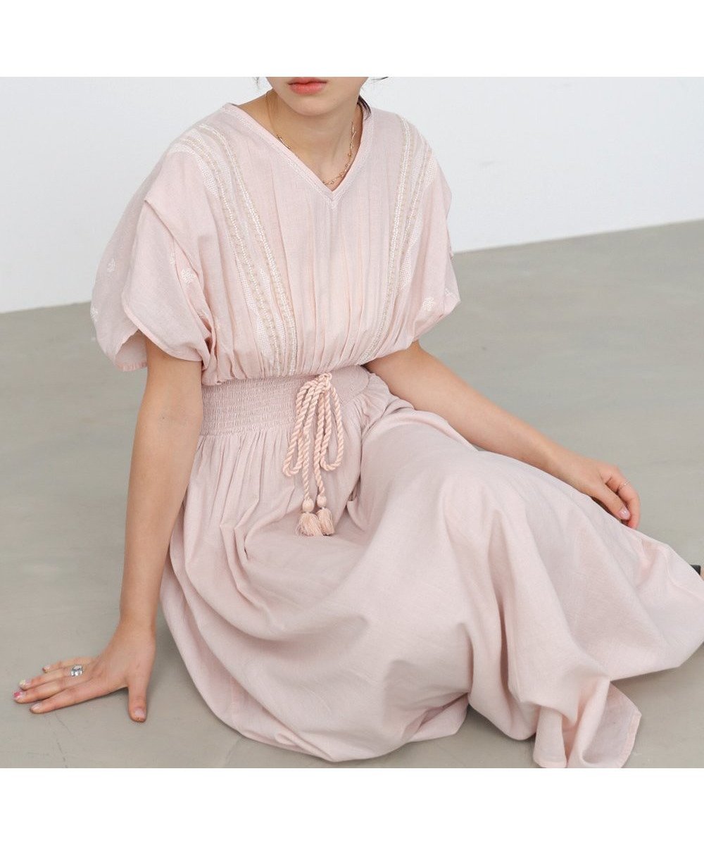【バブ ブージュルード/Bab Bou Jeloud】の【低身長向けサイズあり】フロント刺繍ウエストシャーリングワンピース インテリア・キッズ・メンズ・レディースファッション・服の通販 founy(ファウニー) 　ファッション　Fashion　レディースファッション　Fashion for Women　ワンピース　Dresses　インド　Indian Textile　オリエンタル　Oriental Pattern　くるぶし　Ankle-Length　サンダル　Sandals, Summer Shoes　シアー　Sheer, See-Through　シェイプ　Shape, Slim Fit　シャーリング　Shirring, Ruched　シューズ　Shoes, Footwear　スカラップ　Scallop, Scalloped Edge　スニーカー　Sneakers, Trainers　スマート　Smart, Elegant　デコルテ　Décolleté, Neckline　フラット　Flat, Flat Shoes　フロント　Front, Front Design　ペチコート　Petticoat, Underskirt　レース　Lace, Lace Fabric　ロング　Long, Long-Length　再入荷　Restock / Back in Stock　夏　Summer　エレガント 上品　Elegant　PINK|ID: prp329100004982205 ipo3291000000037325570