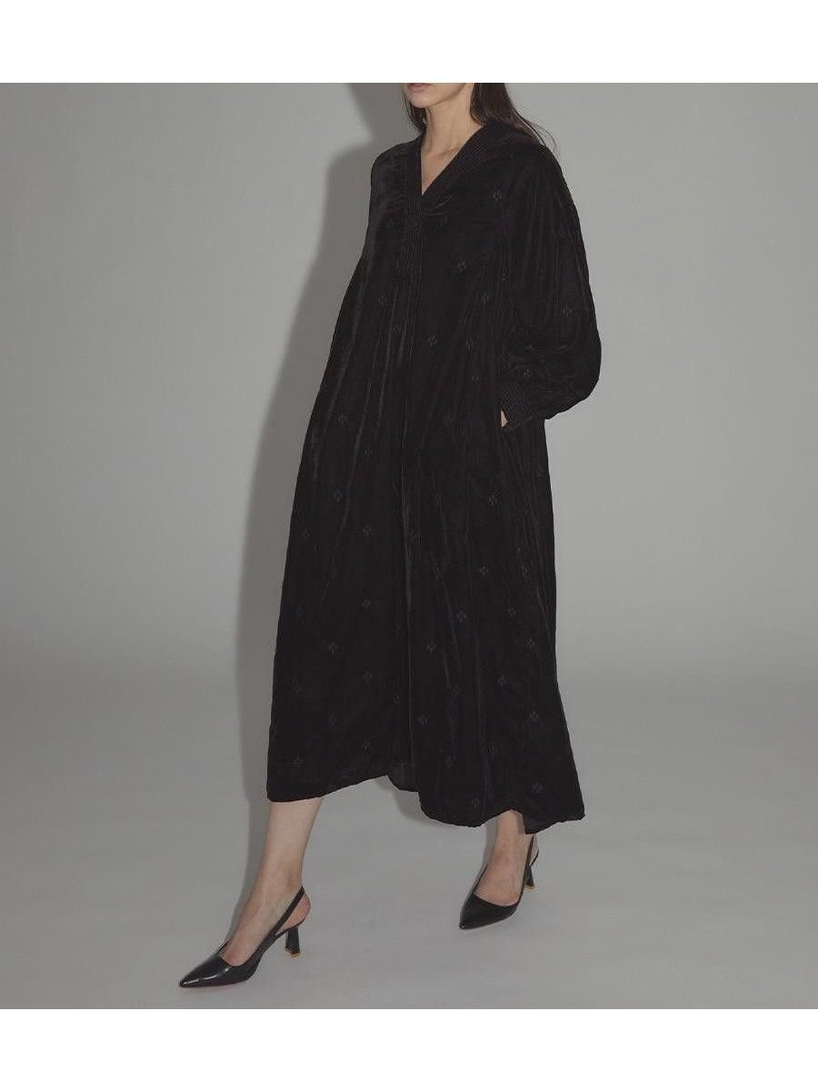 【ヴァン/Vin】のカフタンベロアワンピース 大人の最旬トレンドファッション＆コーディネート founy(ファウニー) 　ファッション　Fashion　レディースファッション　Fashion for Women　ワンピース　Dresses　おすすめ　Recommended / Our Picks　ベスト　Vest, Waistcoat　ベロア　Velour, Soft Velvet　リラックス　Relax, Relaxed Fit　エレガント 上品　Elegant　別注　Limited Edition, Custom Order　定番　Standard, Basic Item　 other-1|ID: prp329100004982230 ipo3291000000037325651