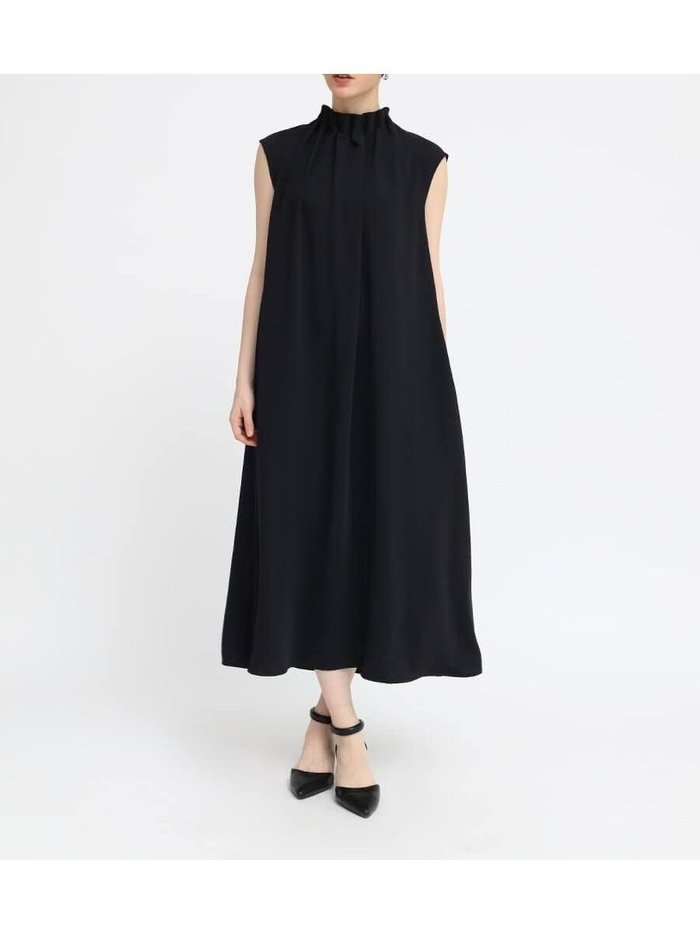 【ラシュッド/LASUD】のタックネックワンピース インテリア・キッズ・メンズ・レディースファッション・服の通販 founy(ファウニー) https://founy.com/ ファッション Fashion レディースファッション Fashion for Women ワンピース Dresses ギャザー Gathered, Ruffled サテン Satin, Glossy Fabric シンプル Simple, Minimal とろみ Fluid, Flowy Fabric ドレープ Drape, Draping Fabric フレア Flare, Flared |ID: prp329100004982262 ipo3291000000037325749