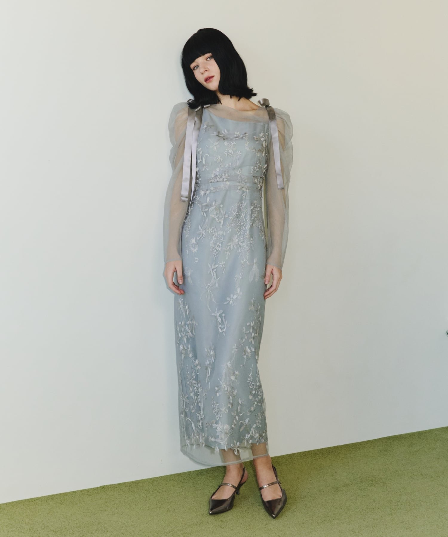 【アンドレスド/ANDRESD】の結婚式・二次会対応 刺繍シアーリボンドレス インテリア・キッズ・メンズ・レディースファッション・服の通販 founy(ファウニー) 　ファッション　Fashion　レディースファッション　Fashion for Women　ワンピース　Dresses　フォーマル・パーティードレス・結婚式用ドレス　Elegant & Casual Dresses　グラデーション　Gradient, Ombre　シアー　Sheer, See-Through　ドレス　Dress, One-Piece　ドレープ　Drape, Draping Fabric　バランス　Balance, Style Balance　フラワー　Flower, Floral　リボン　Ribbon, Bow　ロング　Long, Long-Length　おすすめ　Recommended / Our Picks　エレガント 上品　Elegant　セレモニー　Ceremony　結婚式　Wedding　披露宴　Wedding Reception　二次会　After Party　ミント|ID: prp329100004982283 ipo3291000000037325816