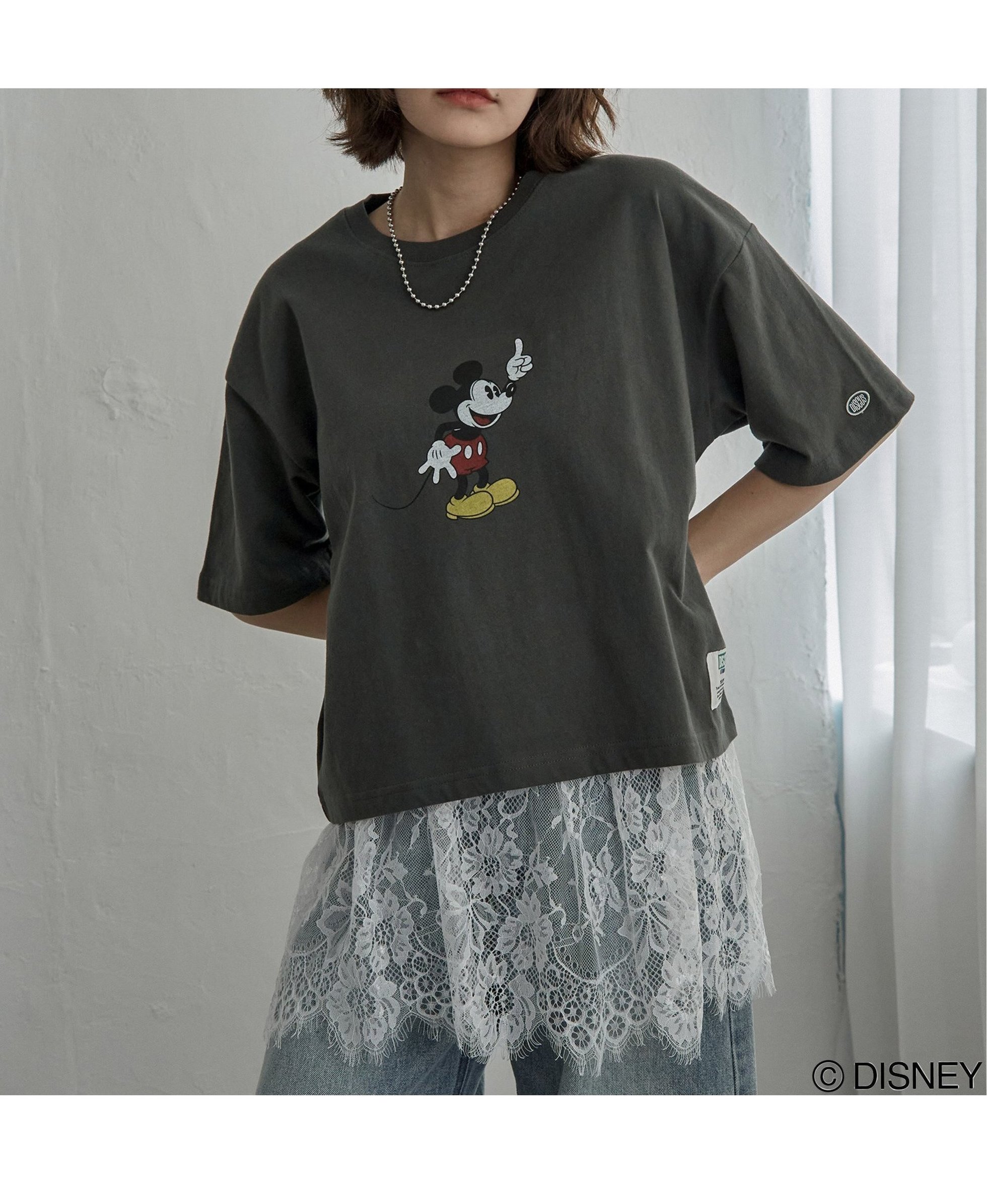 【ノッチ/notch】のDISCUS ATHLETIC ディスカスアスレチック*Disney ディズニー Mickey ミッキーマウス Tシャツ インテリア・キッズ・メンズ・レディースファッション・服の通販 founy(ファウニー) 　ファッション　Fashion　レディースファッション　Fashion for Women　トップス・カットソー　Cut & Sew Tops　シャツ・ブラウス・オフィスカジュアル　Elegant Blouses & Button-Ups　ロングTシャツ・Tシャツ　Longline T-Shirts & Tees　キャップ　Cap, Baseball Cap　キャラクター　Character, Licensed Characters　グラフィック　Graphic, Graphic Design　コラボ　Collaboration, Collab　ショート　Short, Short Length　スニーカー　Sneakers, Trainers　デニム　Denim, Jeans Material　バランス　Balance, Style Balance　パターン　Pattern, Design Print　フロント　Front, Front Design　リラックス　Relax, Relaxed Fit　レギュラー　Regular, Standard Fit　ダークグレー|ID: prp329100004982356 ipo3291000000037326103