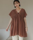 【ローリーズファーム/LOWRYS FARM】のシャーリングチュニックフレンチスリーブ 大人の最旬トレンドファッション＆コーディネート founy(ファウニー) ファッション Fashion レディースファッション Fashion for Women トップス・カットソー Cut & Sew Tops おすすめ Recommended / Our Picks シアー Sheer, See-Through シャーリング Shirring, Ruched チェック Check, Plaid, Tartan チュニック Tunic, Long Top デニム Denim, Jeans Material 夏 Summer thumbnail ブラウン|ID: prp329100004982375 ipo3291000000037326324