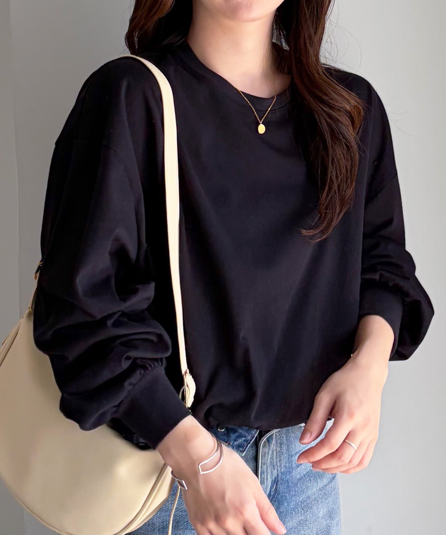 【ラナン/Ranan】のRanan/多機能ベーシックオーバーサイズ長袖Tシャツ 大人の最旬トレンドファッション＆コーディネート founy(ファウニー) 　ファッション　Fashion　レディースファッション　Fashion for Women　トップス・カットソー　Cut & Sew Tops　シャツ・ブラウス・オフィスカジュアル　Elegant Blouses & Button-Ups　ロングTシャツ・Tシャツ　Longline T-Shirts & Tees　ショルダー　Shoulder, Shoulder Strap　スリット　Slit, Slit Detail　トレンド　Trend, Trending Now　ドロップ　Drop Shoulder, Dropped Style　長袖　Long Sleeve, Full Sleeve　バランス　Balance, Style Balance　フロント　Front, Front Design　プレート　Plate, Dish　ポケット　Pocket, Pocket Detail　ロング　Long, Long-Length　おすすめ　Recommended / Our Picks　 other-1|ID: prp329100004982386 ipo3291000000037326391