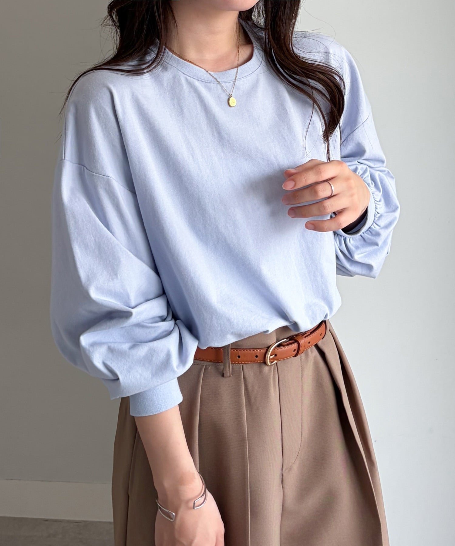 【ラナン/Ranan】のRanan/多機能ベーシックオーバーサイズ長袖Tシャツ インテリア・キッズ・メンズ・レディースファッション・服の通販 founy(ファウニー) 　ファッション　Fashion　レディースファッション　Fashion for Women　トップス・カットソー　Cut & Sew Tops　シャツ・ブラウス・オフィスカジュアル　Elegant Blouses & Button-Ups　ロングTシャツ・Tシャツ　Longline T-Shirts & Tees　ショルダー　Shoulder, Shoulder Strap　スリット　Slit, Slit Detail　トレンド　Trend, Trending Now　ドロップ　Drop Shoulder, Dropped Style　長袖　Long Sleeve, Full Sleeve　バランス　Balance, Style Balance　フロント　Front, Front Design　プレート　Plate, Dish　ポケット　Pocket, Pocket Detail　ロング　Long, Long-Length　おすすめ　Recommended / Our Picks　BU|ID: prp329100004982386 ipo3291000000037326393