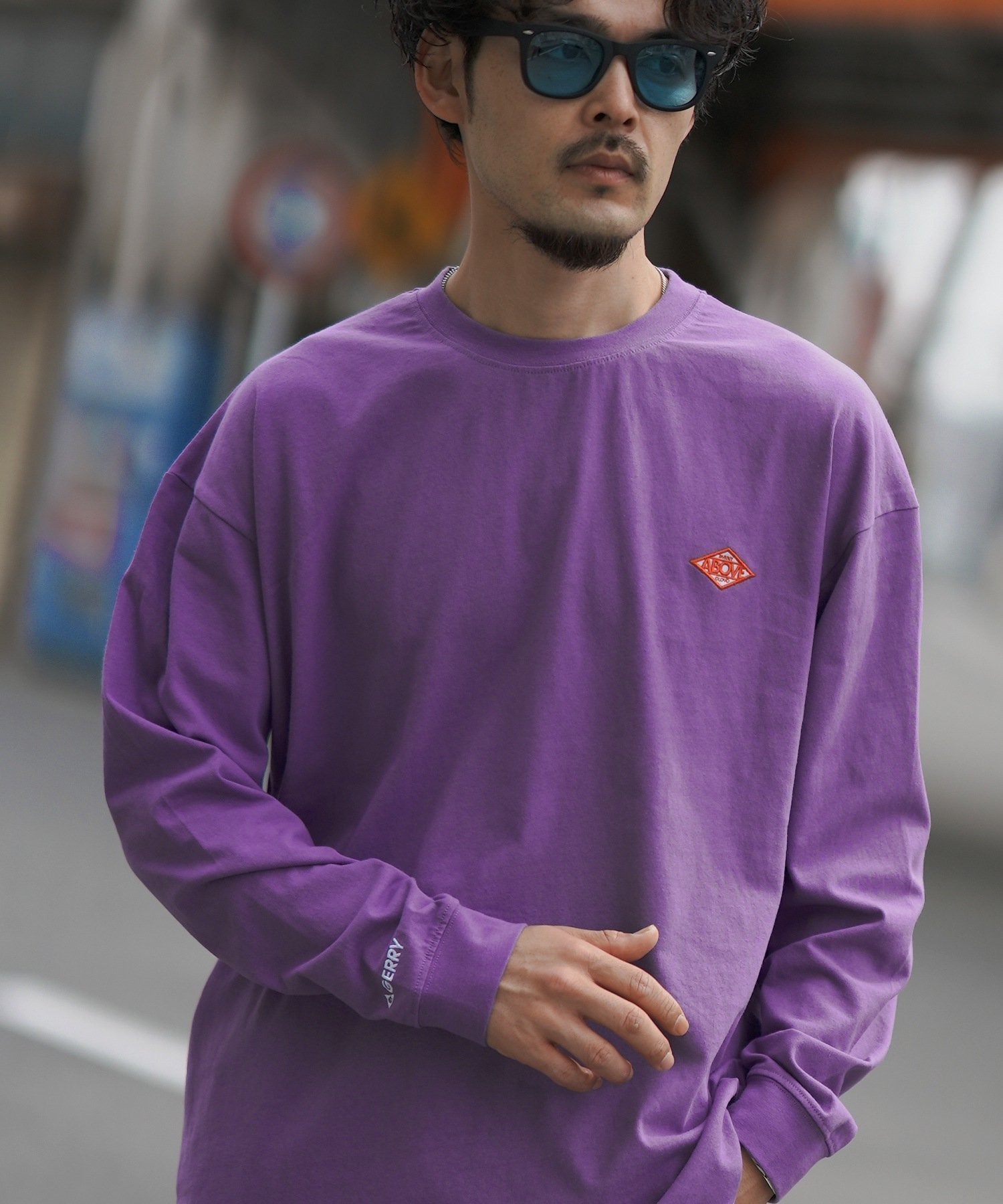 【インプローブス/improves】のGERRY ジェリー 別注 ワッペン 刺しゅう 長袖Tシャツ 大人の最旬トレンドファッション＆コーディネート founy(ファウニー) 　ファッション　Fashion　レディースファッション　Fashion for Women　トップス・カットソー　Cut & Sew Tops　シャツ・ブラウス・オフィスカジュアル　Elegant Blouses & Button-Ups　ロングTシャツ・Tシャツ　Longline T-Shirts & Tees　アウトドア　Outdoor Clothing　アメリカン　American Style　カーゴパンツ　Cargo Pants, Utility Pants　ショーツ　Shorts, Short Pants　デニム　Denim, Jeans Material　トレンド　Trend, Trending Now　定番　Standard, Basic Item　長袖　Long Sleeve, Full Sleeve　パープル　Purple, Violet　別注　Limited Edition, Custom Order　ワイド　Wide, Wide Fit　ワンポイント　One Point, Statement Accent　おすすめ　Recommended / Our Picks　 other-1|ID: prp329100004982393 ipo3291000000037326444