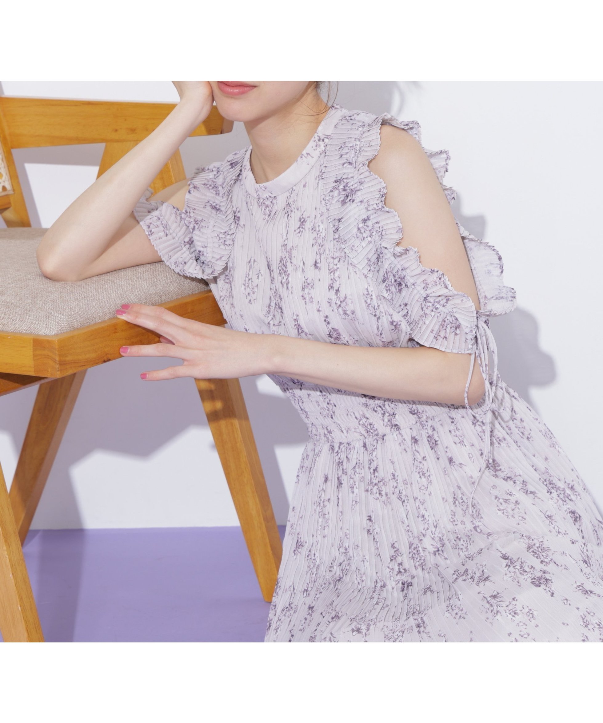 【ジルバイジルスチュアート/JILL by JILLSTUART】のプリーツフリルフラワーワンピース インテリア・キッズ・メンズ・レディースファッション・服の通販 founy(ファウニー) 　ファッション　Fashion　レディースファッション　Fashion for Women　ワンピース　Dresses　シアー　Sheer, See-Through　シャーリング　Shirring, Ruched　スマート　Smart, Elegant　フィット　Fit, Slim Fit　フラワー　Flower, Floral　フリル　Frill, Ruffle　プリーツ　Pleats, Pleated　リボン　Ribbon, Bow　エレガント 上品　Elegant　ピンク1|ID: prp329100004982467 ipo3291000000037326732