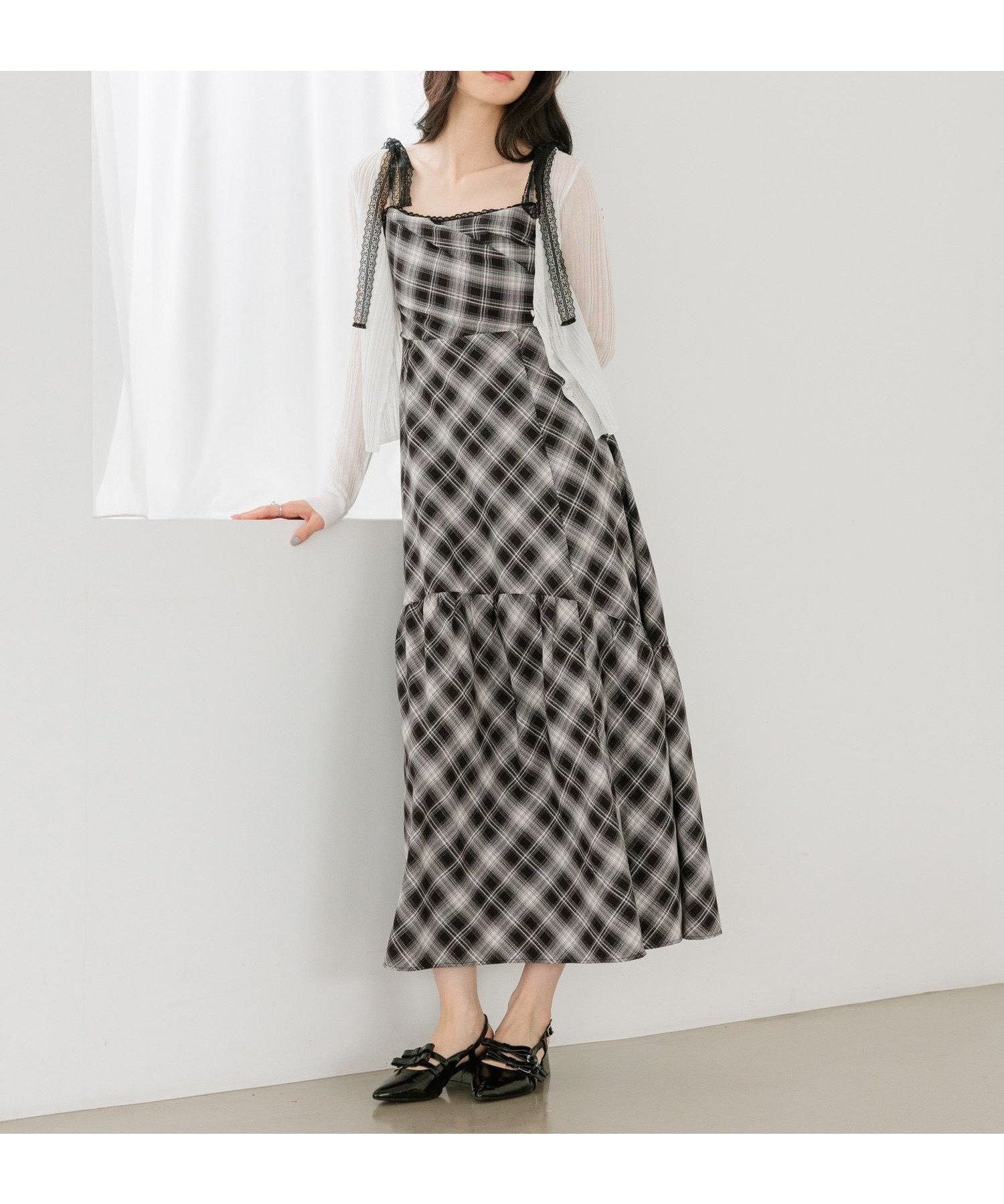 【ヘザー/Heather】のバイアスチェックフレアキャミワンピース インテリア・キッズ・メンズ・レディースファッション・服の通販 founy(ファウニー) 　ファッション　Fashion　レディースファッション　Fashion for Women　ワンピース　Dresses　キャミソールワンピース　Camisole Dresses　おすすめ　Recommended / Our Picks　サンダル　Sandals, Summer Shoes　チェック　Check, Plaid, Tartan　ドレープ　Drape, Draping Fabric　バイアス　Bias, Diagonal Cut　フレア　Flare, Flared　ミュール　Mule, Backless Shoes　リボン　Ribbon, Bow　レース　Lace, Lace Fabric　エレガント 上品　Elegant　ブラック|ID: prp329100004982548 ipo3291000000037327027