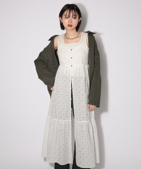 【ページボーイ/PAGEBOY】のヴィンテージレースキャミワンピース 大人の最旬トレンドファッション＆コーディネート founy(ファウニー) ファッション Fashion レディースファッション Fashion for Women アウター Coat / Outerwear Collection ワンピース Dresses キャミソールワンピース Camisole Dresses キャミワンピース Cami Dress, Slip Dress フレア Flare, Flared フロント Front, Front Design マキシ Maxi, Full Length メタル Metal, Metal Parts レース Lace, Lace Fabric ヴィンテージ Vintage Style エレガント 上品 Elegant 羽織 Haori, Light Jacket |ID:prp329100004982573