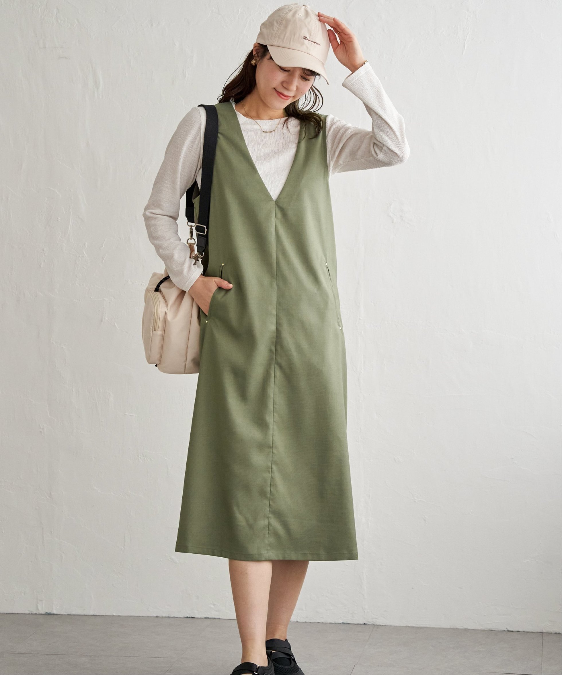 【イッカ/ikka】の【2点セット】ジャンパースカートセット インテリア・キッズ・メンズ・レディースファッション・服の通販 founy(ファウニー) 　ファッション　Fashion　レディースファッション　Fashion for Women　スカート　Skirts　インナー　Innerwear　シャーリング　Shirring, Ruched　デコルテ　Décolleté, Neckline　フェミニン　Feminine, Girly　ポケット　Pocket, Pocket Detail　カーキ|ID: prp329100004982594 ipo3291000000037327186