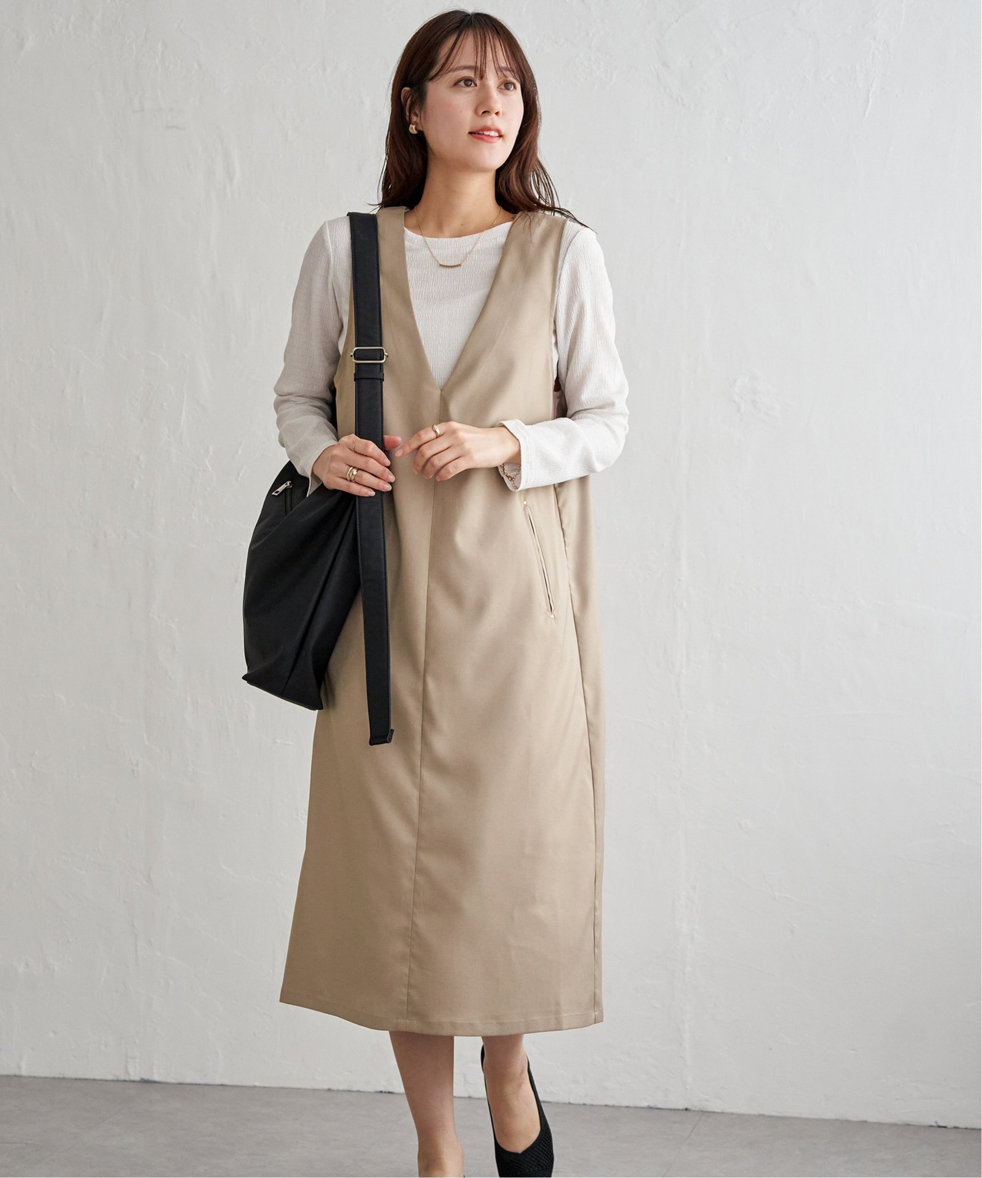 【イッカ/ikka】の【2点セット】ジャンパースカートセット インテリア・キッズ・メンズ・レディースファッション・服の通販 founy(ファウニー) 　ファッション　Fashion　レディースファッション　Fashion for Women　スカート　Skirts　インナー　Innerwear　シャーリング　Shirring, Ruched　デコルテ　Décolleté, Neckline　フェミニン　Feminine, Girly　ポケット　Pocket, Pocket Detail　ベージュ|ID: prp329100004982594 ipo3291000000037327187