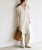 【シップス/SHIPS】のquaranciel 洗濯機可能 スキッパー ワンピース イージー ワイドパンツ セットアップ 大人の最旬トレンドファッション＆コーディネート founy(ファウニー) ファッション Fashion レディースファッション Fashion for Women セットアップ Matching Sets レディースパンツ・ボトムス Pants & Trousers / Bottoms 洗える Machine Washable コクーン Cocoon, Cocoon Silhouette スキッパー Skipper, Open Collar スタンド Stand Collar, Upright Stand ストレート Straight, Straight Cut スリーブ Sleeve, Long Sleeve / Short Sleeve セットアップ Set-Up, Coordinated Outfit センター Center, Center Line ドレープ Drape, Draping Fabric 人気 Popular, Best Seller フレンチ French, French Style 楽ちん Easy Fit, Comfortable ワイド Wide, Wide Fit 旅行 Travel ビジネス 仕事 通勤 Business / Work / Commuting 2026年 2026 2026春夏・S/S Spring/Summer 2026 SS26 thumbnail ベージュ|ID: prp329100004982628 ipo3291000000037327294