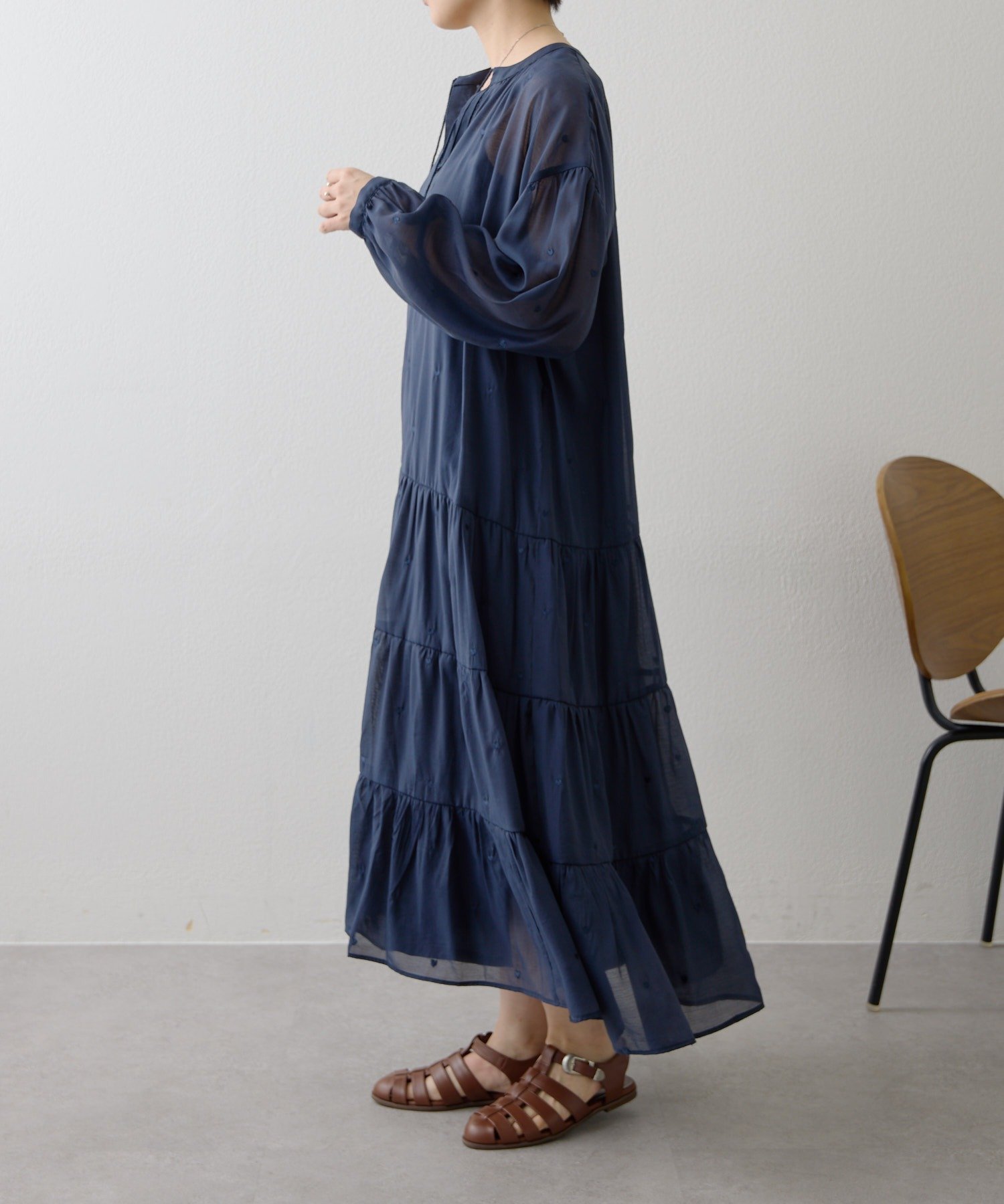 【イア パピヨネ/ear PAPILLONNER】のハート刺繍ワンピース【SUM1 STYLE】 インテリア・キッズ・メンズ・レディースファッション・服の通販 founy(ファウニー) 　ファッション　Fashion　レディースファッション　Fashion for Women　ワンピース　Dresses　インナー　Innerwear　インナーキャミ　Inner Camisole　シアー　Sheer, See-Through　ダウン　Down, Puffer　デニム　Denim, Jeans Material　ドット　Polka Dot, Dot Pattern　おすすめ　Recommended / Our Picks　ネイビー|ID: prp329100004982665 ipo3291000000037327423