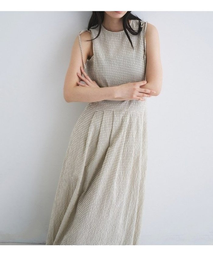 【コードエー/CODE A】のshoulder ribbon dress インテリア・キッズ・メンズ・レディースファッション・服の通販 founy(ファウニー) https://founy.com/ ファッション Fashion レディースファッション Fashion for Women ワンピース Dresses フォーマル・パーティードレス・結婚式用ドレス Elegant & Casual Dresses エアリー Airy Texture サンダル Sandals, Summer Shoes ショルダー Shoulder, Shoulder Strap スマート Smart, Elegant ドレス Dress, One-Piece ノースリーブ Sleeveless, No-Sleeve プリーツ Pleats, Pleated リゾート Resort, Vacation Style リボン Ribbon, Bow ロング Long, Long-Length 夏 Summer |ID: prp329100004982684 ipo3291000000037327477