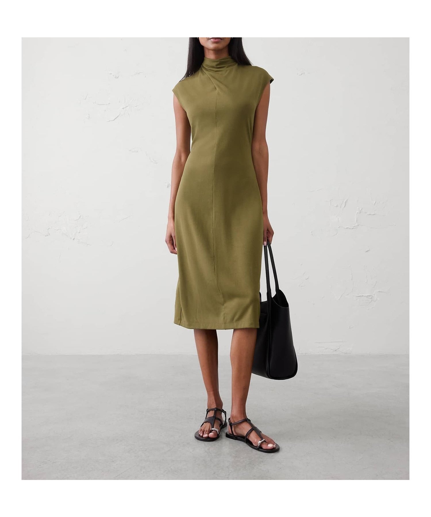 【バナナリパブリック ファクトリーストア/BANANA REPUBLIC FACTORY STORE】のモックネック ミディワンピース インテリア・キッズ・メンズ・レディースファッション・服の通販 founy(ファウニー) 　ファッション　Fashion　レディースファッション　Fashion for Women　ワンピース　Dresses　サンダル　Sandals, Summer Shoes　ドレス　Dress, One-Piece　モックネック　Mock Neck, Short Turtleneck　ラグジュアリー　Luxury, Elegant　LANDSLIDE_GREEN|ID: prp329100004982718 ipo3291000000037327588
