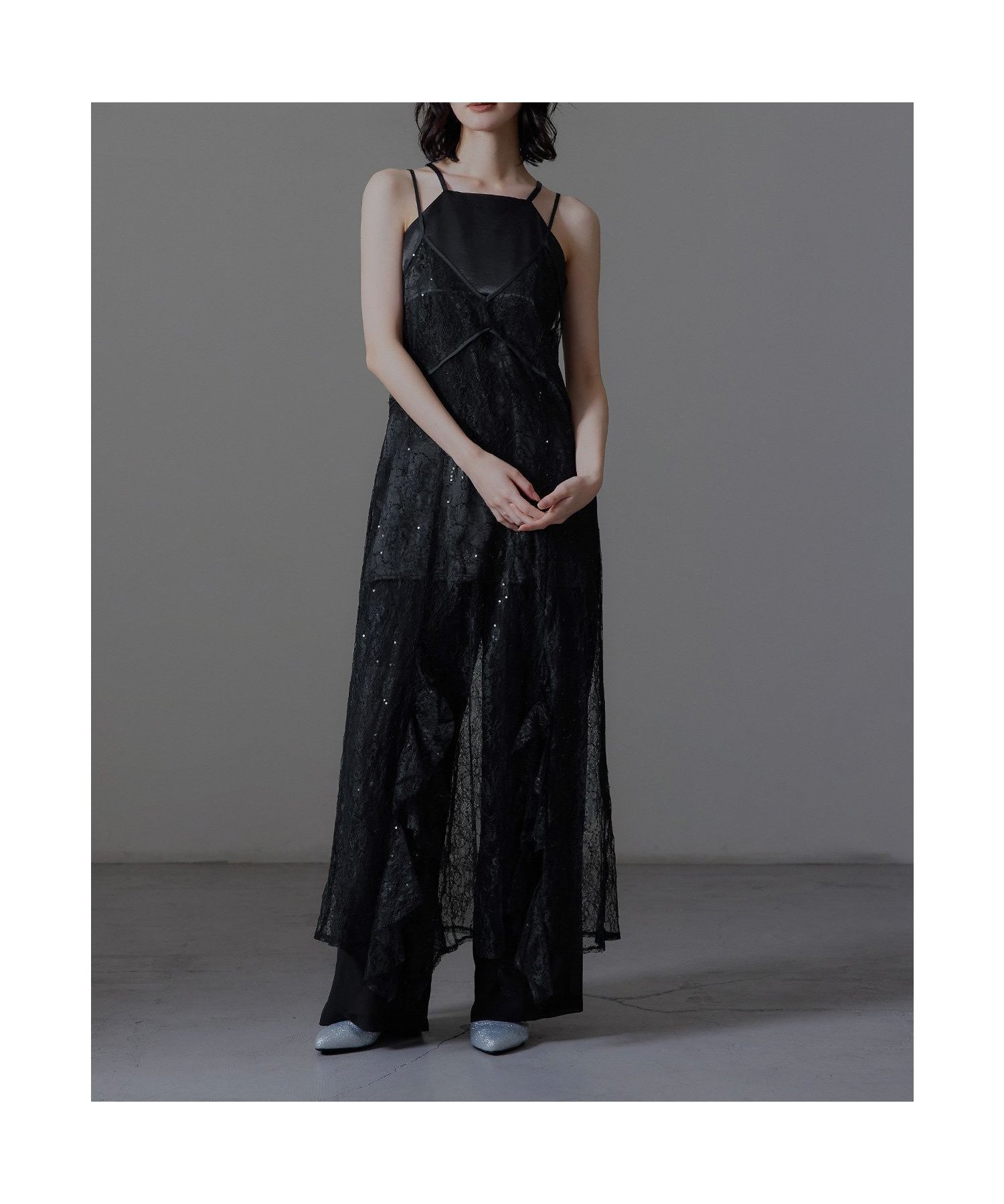 【ビーフラット/bflat】のスパークルレースレディドレス 3点セット レース パンツドレス 結婚式 成人式 二次会 インテリア・キッズ・メンズ・レディースファッション・服の通販 founy(ファウニー) 　ファッション　Fashion　レディースファッション　Fashion for Women　パンツ　Pants & Trousers　インナー　Innerwear　キャミワンピース　Cami Dress, Slip Dress　サテン　Satin, Glossy Fabric　シフォン　Chiffon, Lightweight Fabric　スパンコール　Sequins, Sequin Embellishment　チュール　Tulip, Tulip Motif　ドレス　Dress, One-Piece　ボレロ　Bolero, Short Cardigan　ポケット　Pocket, Pocket Detail　無地　Plain, Solid Color　レース　Lace, Lace Fabric　おすすめ　Recommended / Our Picks　結婚式　Wedding　披露宴　Wedding Reception　二次会　After Party　ブラック|ID: prp329100004982729 ipo3291000000037327623