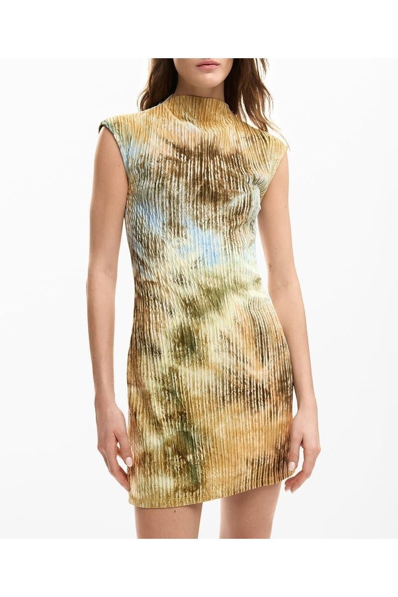 【デシグアル/Desigual】のテクスチャードレス 大人の最旬トレンドファッション＆コーディネート founy(ファウニー) 　ファッション　Fashion　レディースファッション　Fashion for Women　ワンピース　Dresses　フォーマル・パーティードレス・結婚式用ドレス　Elegant & Casual Dresses　カラフル　Colorful Design　シューズ　Shoes, Footwear　デニム　Denim, Jeans Material　ドレス　Dress, One-Piece　パターン　Pattern, Design Print　パッチワーク　Patchwork, Mixed Fabric　フィット　Fit, Slim Fit　プリント　Print, Printed Pattern　メンズ　Men's, Menswear　半袖　Short Sleeve, Half Sleeve　 other-1|ID: prp329100004982732 ipo3291000000037327633