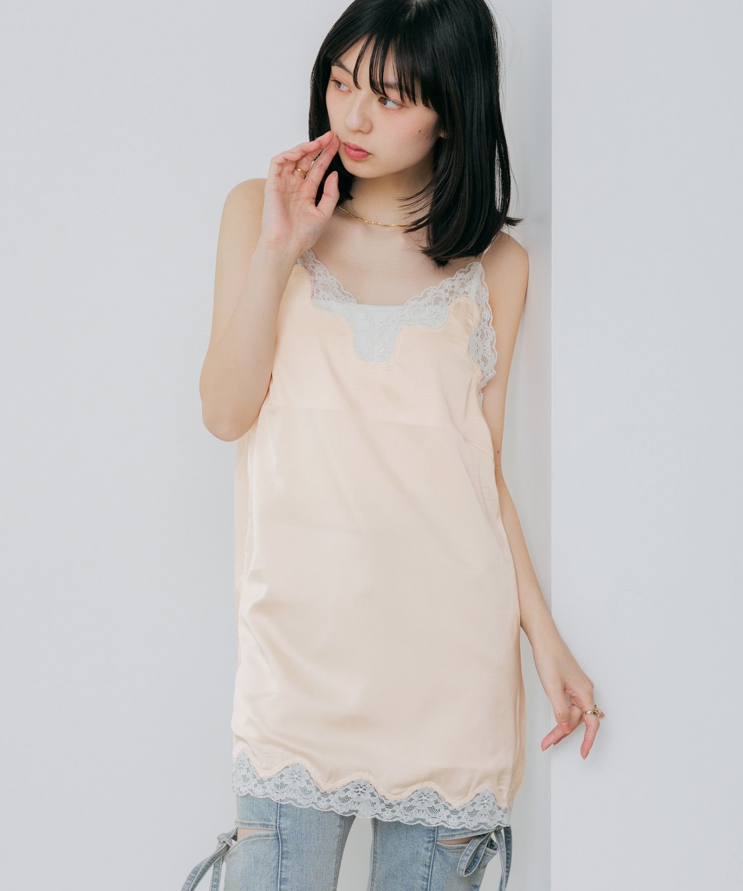 【ヘザー/Heather】のレーストリムサテンキャミワンピース インテリア・キッズ・メンズ・レディースファッション・服の通販 founy(ファウニー) 　ファッション　Fashion　レディースファッション　Fashion for Women　ワンピース　Dresses　キャミソールワンピース　Camisole Dresses　おすすめ　Recommended / Our Picks　ウェーブ　Wavy Pattern　カッティング　Cutting Detail　シェイプ　Shape, Slim Fit　トリミング　Trimming, Decorative Edge　トレンド　Trend, Trending Now　レース　Lace, Lace Fabric　アイボリー|ID: prp329100004982865 ipo3291000000037328768