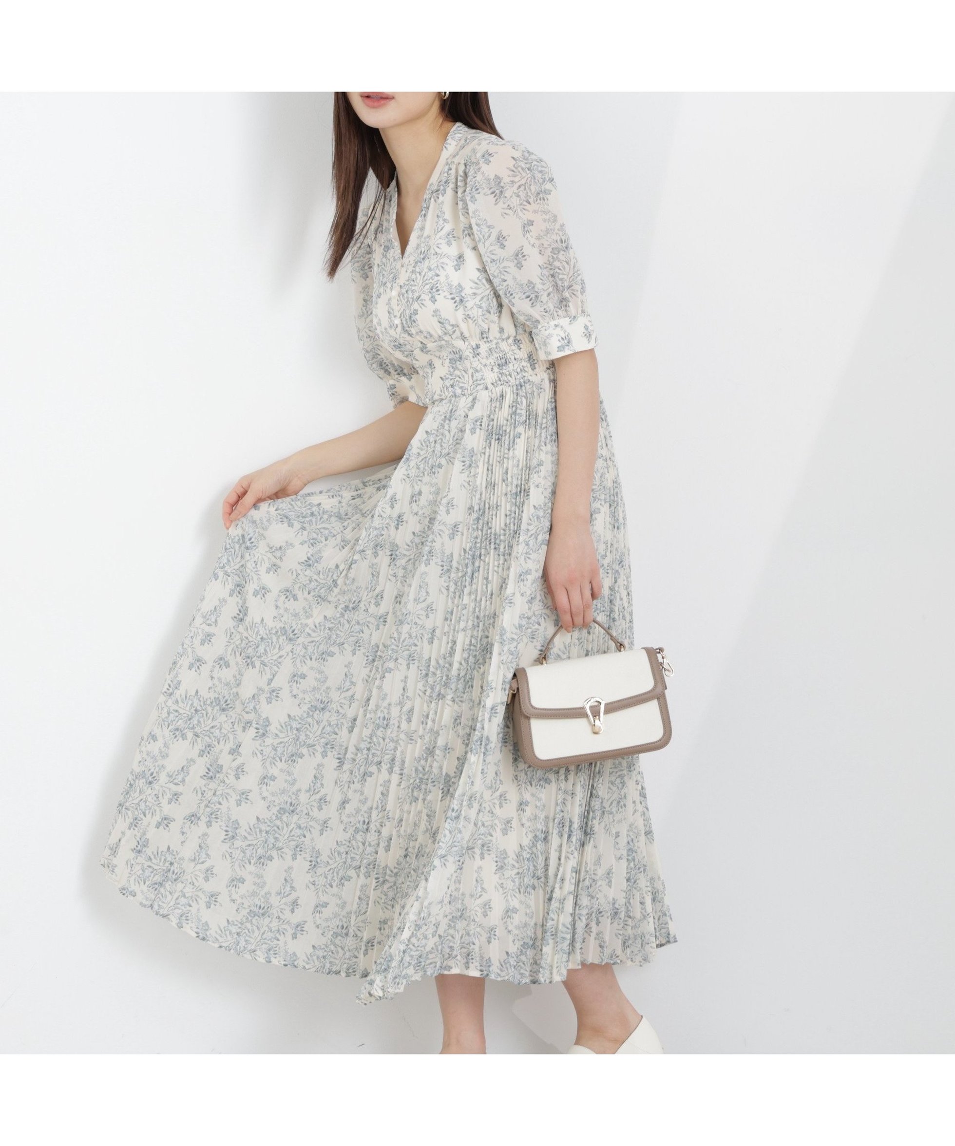 【プロポーション ボディドレッシング/PROPORTION BODY DRESSING】の花柄プリーツワンピース 26SS 大人の最旬トレンドファッション＆コーディネート founy(ファウニー) 　ファッション　Fashion　レディースファッション　Fashion for Women　ワンピース　Dresses　2026年　2026　2026春夏・S/S　Spring/Summer 2026 SS26　ギャザー　Gathered, Ruffled　シャーリング　Shirring, Ruched　スタイリッシュ　Stylish, Fashionable　プリーツ　Pleats, Pleated　 other-1|ID: prp329100004982877 ipo3291000000037328805