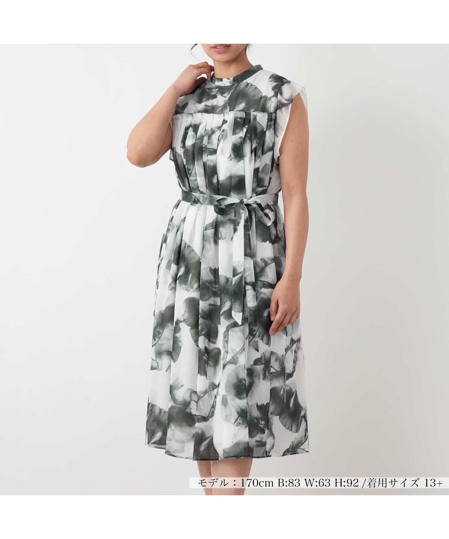 【レリアンプラスハウス/Leilian PLUS HOUSE】のワンピース インテリア・キッズ・メンズ・レディースファッション・服の通販 founy(ファウニー) 　ファッション　Fashion　レディースファッション　Fashion for Women　ワンピース　Dresses　チャコールグレー|ID: prp329100004982898 ipo3291000000037328898