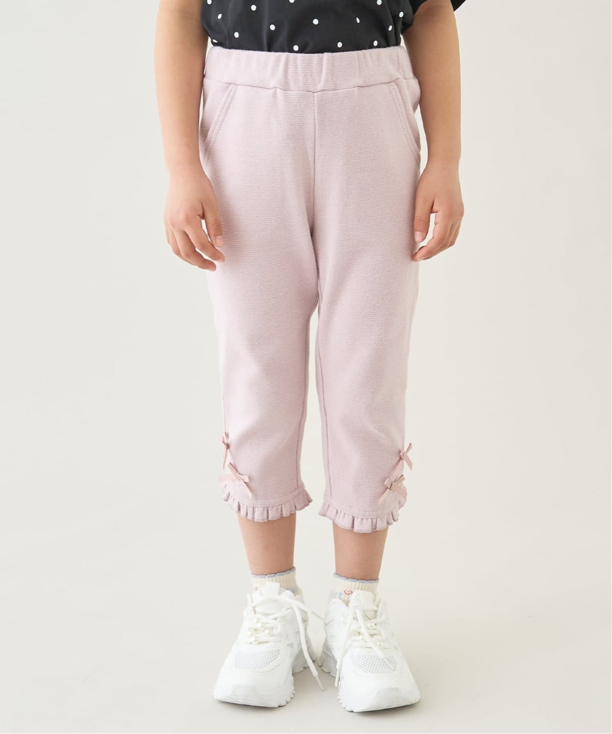 【ナルミヤ オンライン/NARUMIYA ONELINE / KIDS】の【ともパン】【防汚・UV・接触冷感】裾ラウンドフリル7分丈カプリパンツ 大人の最旬トレンドファッション＆コーディネート founy(ファウニー) 　ファッション　Fashion　キッズファッション　Fashion for Kids　ボトムス　Bottoms　ガーリー　Girly, Feminine Style　チュニック　Tunic, Long Top　フリル　Frill, Ruffle　ベーシック　Basic, Essential　ポケット　Pocket, Pocket Detail　ラウンド　Round, Round Neck　リボン　Ribbon, Bow　 other-1|ID: prp329100004982973 ipo3291000000037329348
