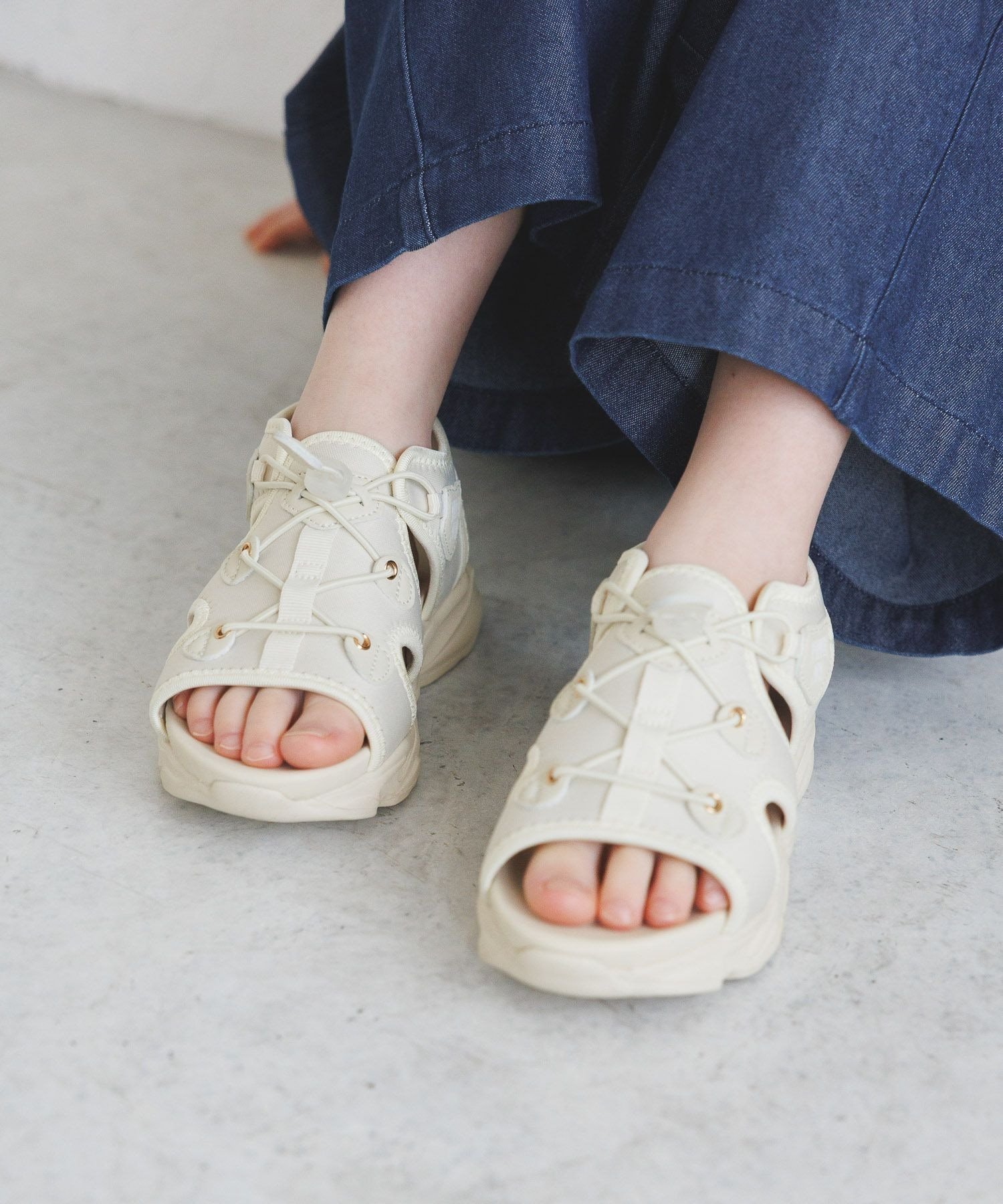 【ベイフロー/BAYFLOW / KIDS】の軽量・調節簡単♪ ドロストサンダル 17cm-23cm (KIDS) インテリア・キッズ・メンズ・レディースファッション・服の通販 founy(ファウニー) 　ファッション　Fashion　キッズファッション　Fashion for Kids　サンダル　Sandals, Summer Shoes　スポーツ　Sports, Activewear　ドローコード　Drawcord, Drawstring Cord　軽量　Lightweight, Ultra Light　アイボリー51|ID: prp329100004982990 ipo3291000000037329493