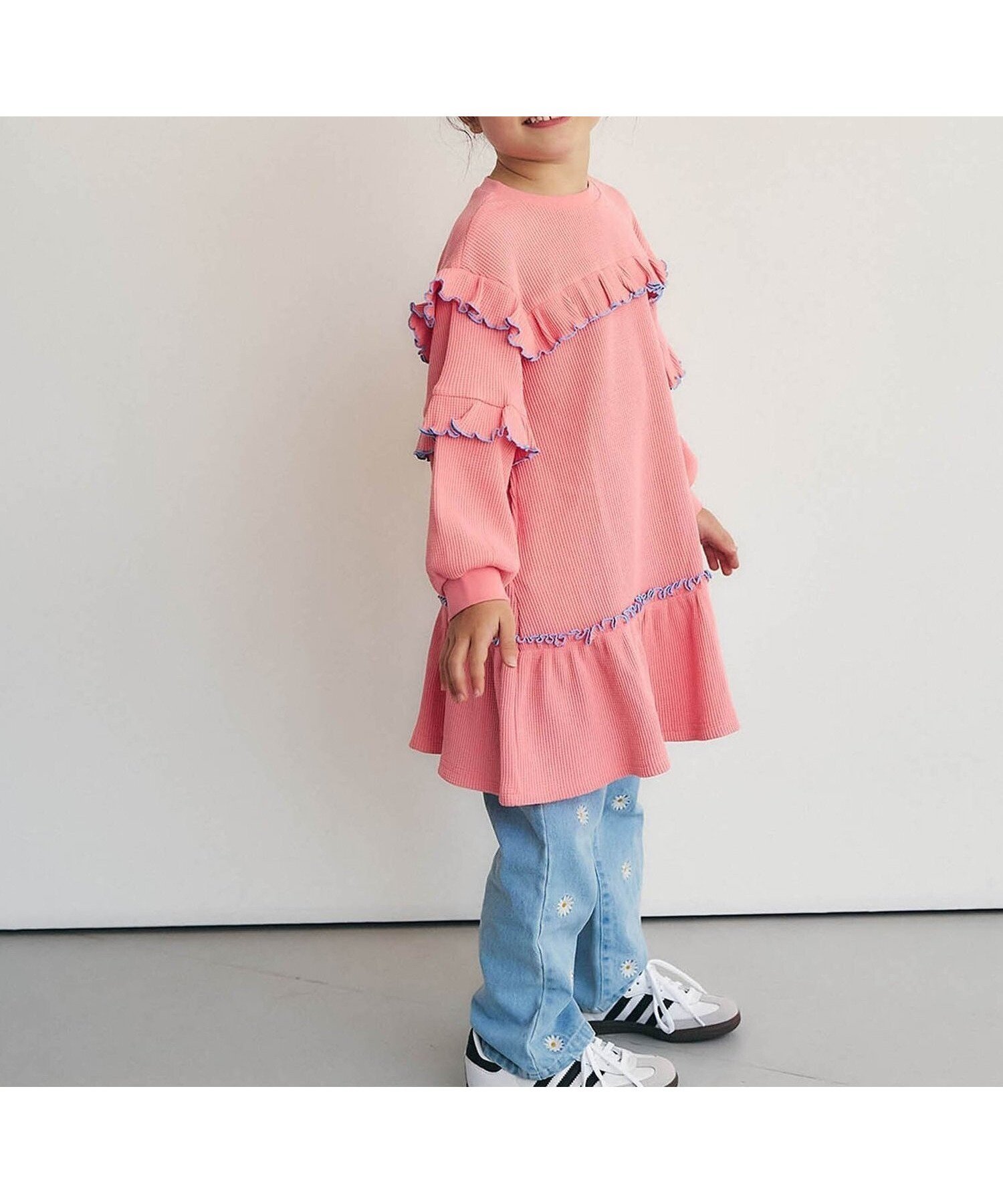 【エフオー オンラインストア/F.O.Online Store / KIDS】のワッフルメニーフリルワンピース インテリア・キッズ・メンズ・レディースファッション・服の通販 founy(ファウニー) 　ファッション　Fashion　キッズファッション　Fashion for Kids　ワンピース　Dresses　おすすめ　Recommended / Our Picks　デニム　Denim, Jeans Material　フリル　Frill, Ruffle　プリント　Print, Printed Pattern　レギンス　Leggings, Stretch Pants　ワッフル　Waffle, Waffle Knit　春　Spring　サーモンピンク|ID: prp329100004983010 ipo3291000000037329653
