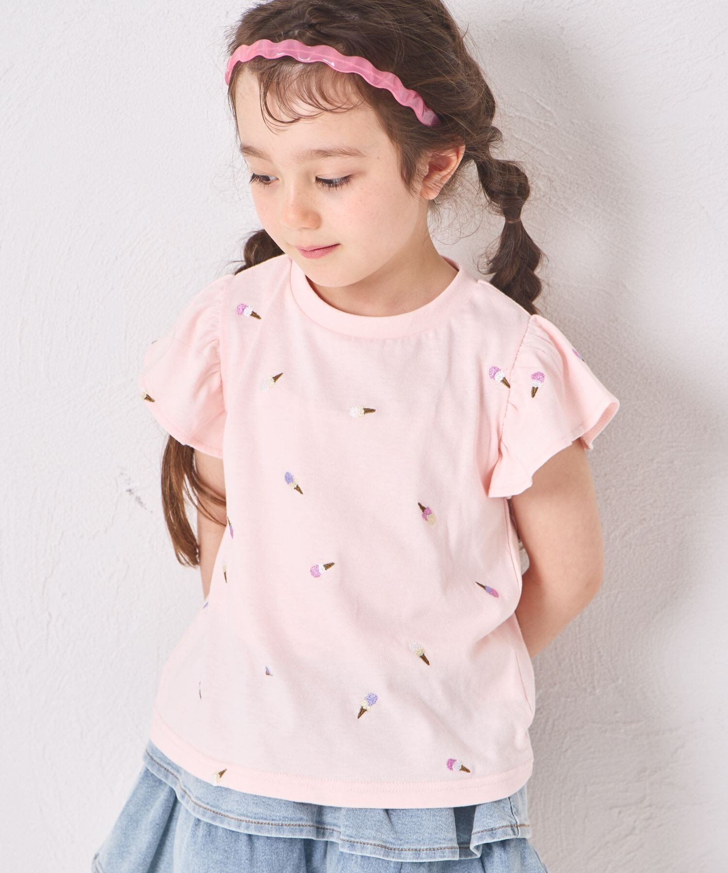 【ペアマノン/pairmanon / KIDS】の【綿100%】ガールズ 袖フリル アイス刺繍 半袖Tシャツ インテリア・キッズ・メンズ・レディースファッション・服の通販 founy(ファウニー) 　ファッション　Fashion　キッズファッション　Fashion for Kids　おすすめ　Recommended / Our Picks　フリル　Frill, Ruffle　半袖　Short Sleeve, Half Sleeve　ベビーピンク21|ID: prp329100004983013 ipo3291000000037329669