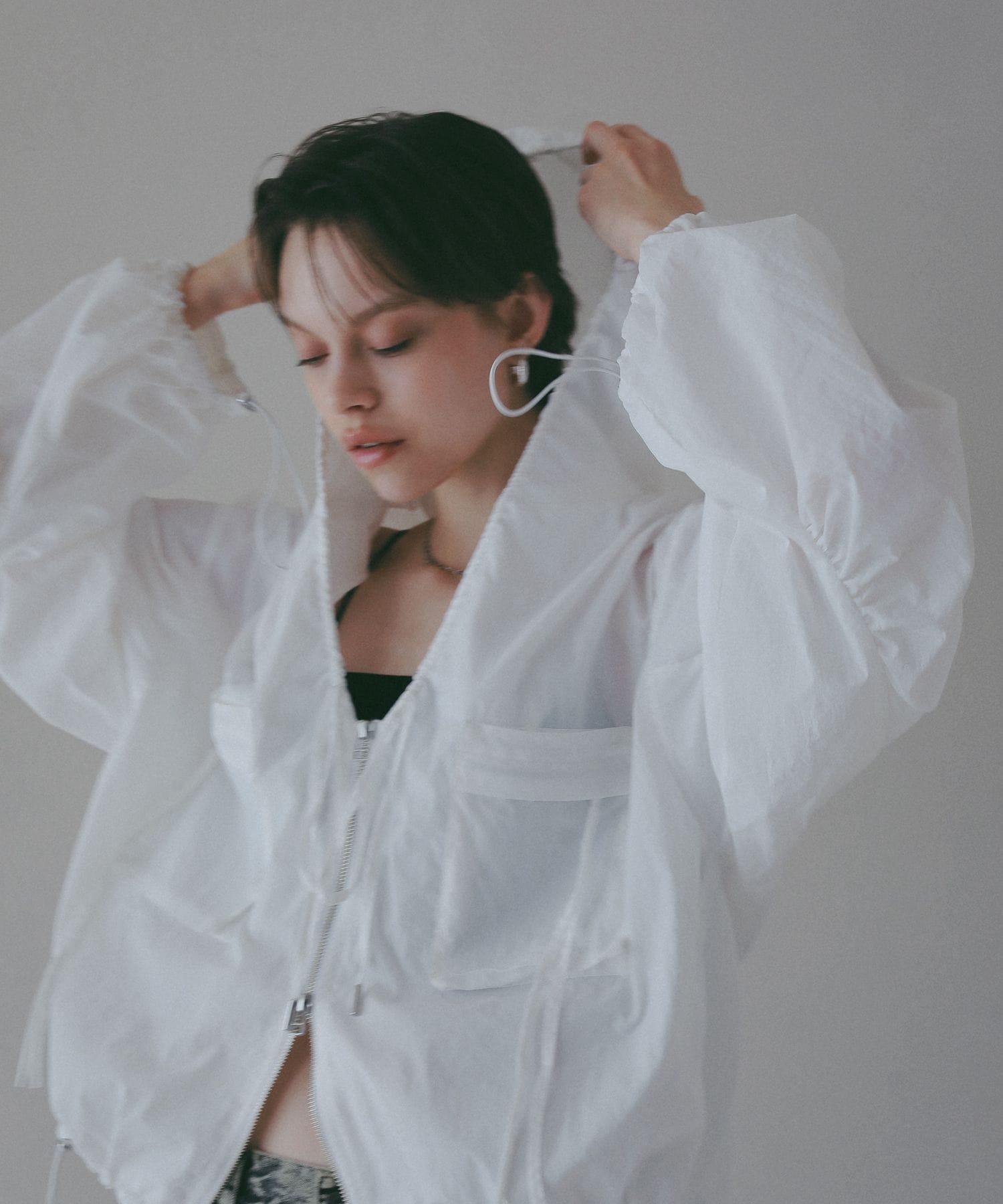 【ベイフロー/BAYFLOW】の【EF(エフ)】シアーフーディブルゾン(WOMEN) インテリア・キッズ・メンズ・レディースファッション・服の通販 founy(ファウニー) 　ファッション　Fashion　レディースファッション　Fashion for Women　アウター　Coat / Outerwear Collection　ブルゾンジャケット・スポーティアウター　Blouson Jackets　おすすめ　Recommended / Our Picks　ギャザー　Gathered, Ruffled　コンパクト　Compact, Small Size　シアー　Sheer, See-Through　バランス　Balance, Style Balance　ボトム　Bottoms, Lower Wear　ポケット　Pocket, Pocket Detail　ロング　Long, Long-Length　ワイド　Wide, Wide Fit　オフホワイト|ID: prp329100004983172 ipo3291000000037330597