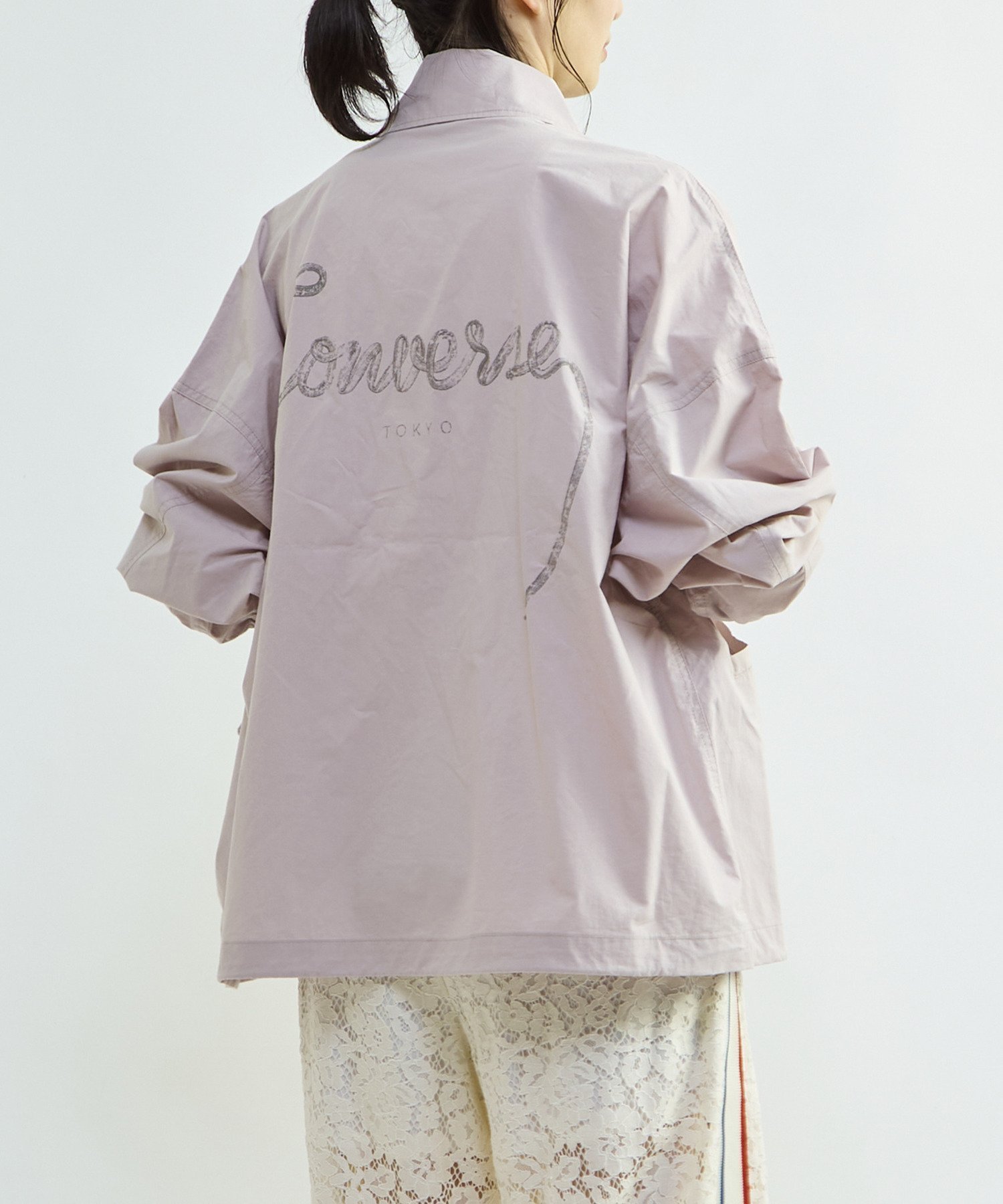 【コンバーストウキョウ/CONVERSE TOKYO】のスピンドルロゴプリントブルゾン 大人の最旬トレンドファッション＆コーディネート founy(ファウニー) 　ファッション　Fashion　レディースファッション　Fashion for Women　アウター　Coat / Outerwear Collection　ブルゾンジャケット・スポーティアウター　Blouson Jackets　シンプル　Simple, Minimal　スラックス　Slacks, Dress Pants　デニム　Denim, Jeans Material　ドローコード　Drawcord, Drawstring Cord　ブルゾン　Blouson, Bomber Jacket　プリント　Print, Printed Pattern　ロング　Long, Long-Length　A/W・秋冬　Autumn/Winter　軽量　Lightweight, Ultra Light　 other-1|ID: prp329100004983183 ipo3291000000037330649