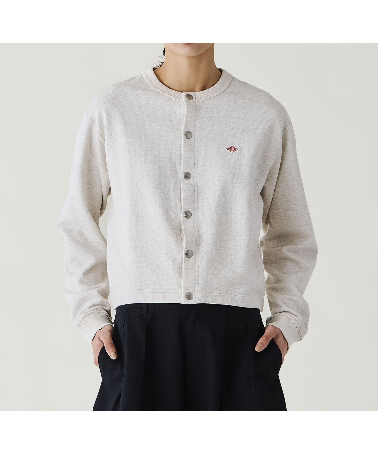 【ビショップ/Bshop】のコットンテリー クルーネックカーディガン WOMEN インテリア・キッズ・メンズ・レディースファッション・服の通販 founy(ファウニー) 　ファッション　Fashion　レディースファッション　Fashion for Women　トップス・カットソー　Cut & Sew Tops　カーディガン・羽織り　Layered Style Cardigans　カーディガン　Cardigan, Knitwear　ショルダー　Shoulder, Shoulder Strap　ショート　Short, Short Length　ドット　Polka Dot, Dot Pattern　ドロップ　Drop Shoulder, Dropped Style　フランス　France, French　ワーク　Workwear, Utility Style　エレガント 上品　Elegant　ECRU|ID: prp329100004983193 ipo3291000000037330728