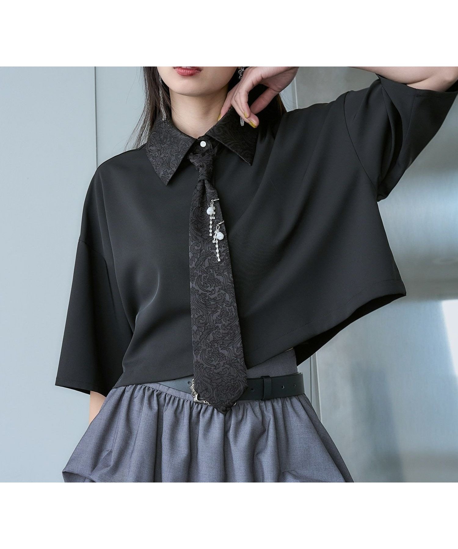 【ハレ/HARE】のパーツツキネクタイシャツ インテリア・キッズ・メンズ・レディースファッション・服の通販 founy(ファウニー) 　ファッション　Fashion　レディースファッション　Fashion for Women　トップス・カットソー　Cut & Sew Tops　シャツ・ブラウス・オフィスカジュアル　Elegant Blouses & Button-Ups　ウェーブ　Wavy Pattern　ショート　Short, Short Length　シンプル　Simple, Minimal　ストレート　Straight, Straight Cut　スラックス　Slacks, Dress Pants　スリーブ　Sleeve, Long Sleeve / Short Sleeve　フェミニン　Feminine, Girly　プリーツ　Pleats, Pleated　ルーズ　Loose, Oversized　ワイド　Wide, Wide Fit　エレガント 上品　Elegant　夏　Summer　ブラック09|ID: prp329100004983230 ipo3291000000037330925
