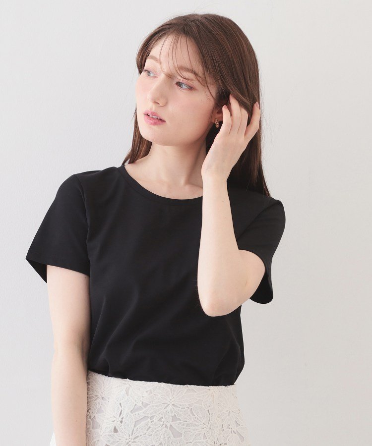 【インデックス/INDEX】の【UVケア/接触冷感/吸水速乾】薄手なのに透けにくい!ベーシックTシャツ《洗濯機OK/S~3L/6col》 インテリア・キッズ・メンズ・レディースファッション・服の通販 founy(ファウニー) 　ファッション　Fashion　レディースファッション　Fashion for Women　トップス・カットソー　Cut & Sew Tops　シャツ・ブラウス・オフィスカジュアル　Elegant Blouses & Button-Ups　ロングTシャツ・Tシャツ　Longline T-Shirts & Tees　インナー　Innerwear　吸水　Absorbent, Quick-Dry　ジャケット　Jacket, Outerwear　スマート　Smart, Elegant　フィット　Fit, Slim Fit　ベーシック　Basic, Essential　ラウンド　Round, Round Neck　夏　Summer　ビジネス 仕事 通勤　Business / Work / Commuting　ブラック|ID: prp329100004983234 ipo3291000000037330956