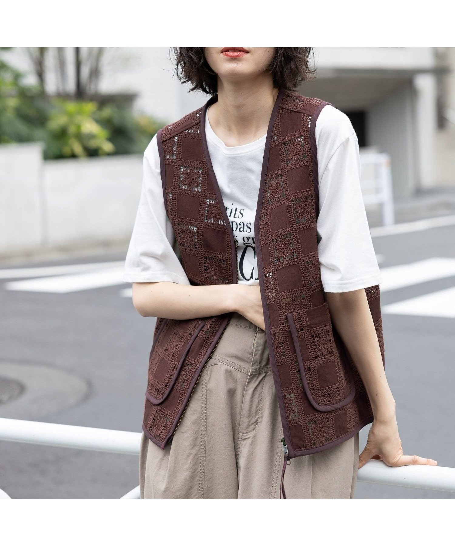 【ニコアンド/niko and】のクラフトレースZIPベスト インテリア・キッズ・メンズ・レディースファッション・服の通販 founy(ファウニー) 　ファッション　Fashion　レディースファッション　Fashion for Women　アウター　Coat / Outerwear Collection　トップス・カットソー　Cut & Sew Tops　ベスト&ジレ / 重ね着スタイル　Vests & Gilets　おすすめ　Recommended / Our Picks　インナー　Innerwear　チェック　Check, Plaid, Tartan　ベスト　Vest, Waistcoat　ポケット　Pocket, Pocket Detail　レース　Lace, Lace Fabric　ボルドー|ID: prp329100004983243 ipo3291000000037330999