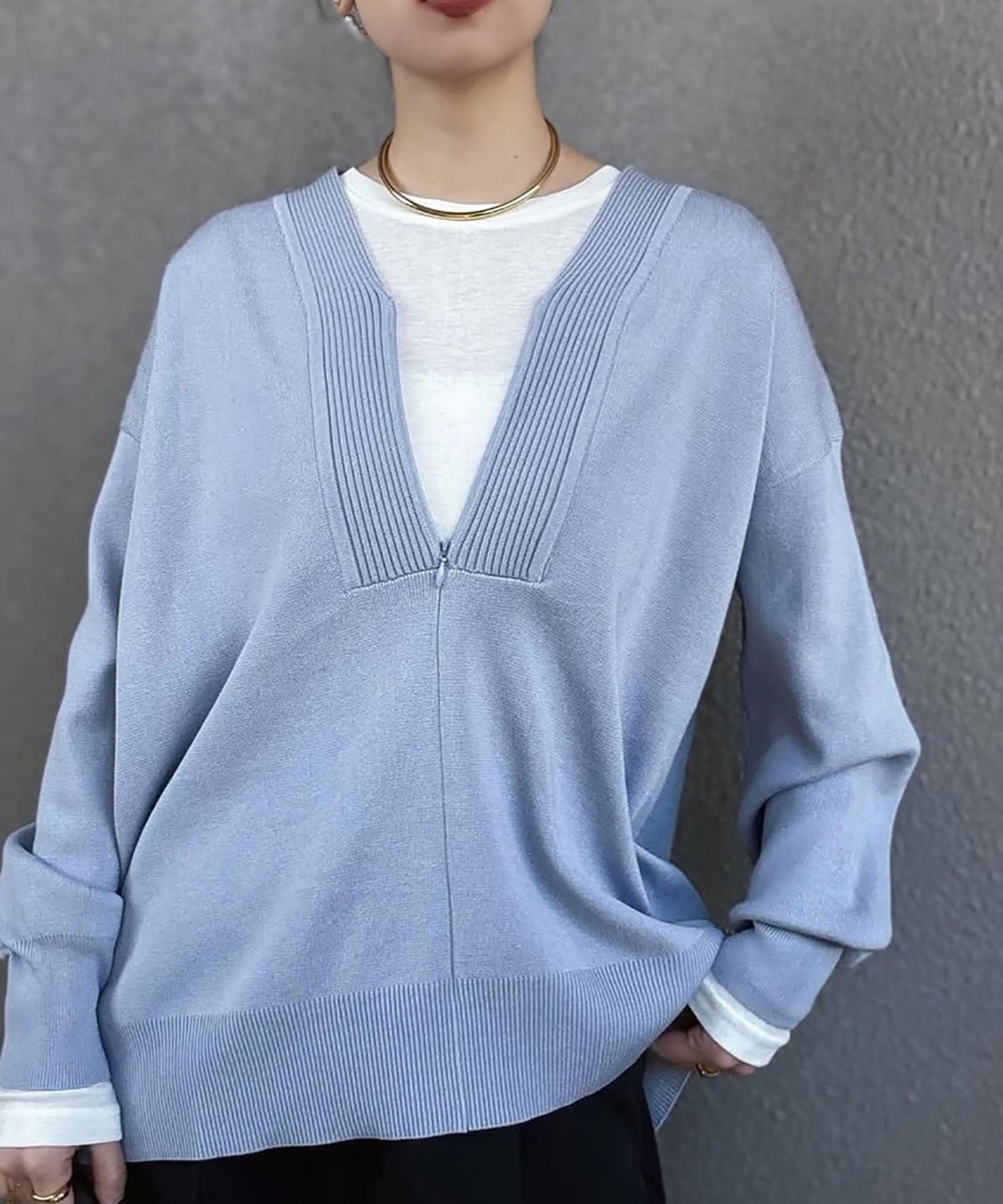 【スタイルドア/STYLEDOOR】のフロント2wayニットVネックプルオーバー インテリア・キッズ・メンズ・レディースファッション・服の通販 founy(ファウニー) 　ファッション　Fashion　レディースファッション　Fashion for Women　トップス・カットソー　Cut & Sew Tops　ニット　Knit Tops & Sweaters　カジュアルプルオーバー・ニットトップス　Pullovers & Knit Tops / Casual Pullovers　Vネックトップス　V-Neck Tops / V-Cut Neckline Shirts　インナー　Innerwear　洗える　Machine Washable　キャミソール　Camisole, Spaghetti Strap Top　クール　Cool, Chic　サテン　Satin, Glossy Fabric　シンプル　Simple, Minimal　タンク　Tank Top, Sleeveless Top　タートル　Turtleneck, Turtle Collar　デニム　Denim, Jeans Material　フロント　Front, Front Design　ベーシック　Basic, Essential　ボトム　Bottoms, Lower Wear　ボーダー　Border, Stripe　無地　Plain, Solid Color　ワイド　Wide, Wide Fit　サックス|ID: prp329100004983252 ipo3291000000037331051