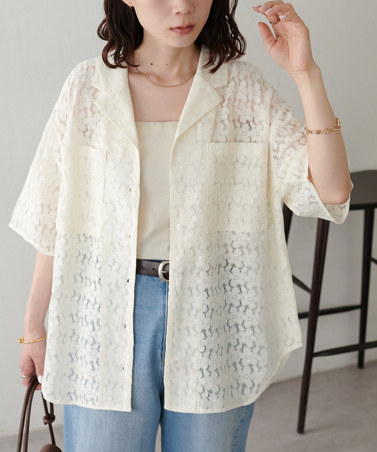 【ディスコート/Discoat】の【WEB限定】開襟レースブラウス インテリア・キッズ・メンズ・レディースファッション・服の通販 founy(ファウニー) 　ファッション　Fashion　レディースファッション　Fashion for Women　トップス・カットソー　Cut & Sew Tops　シャツ・ブラウス・オフィスカジュアル　Elegant Blouses & Button-Ups　おすすめ　Recommended / Our Picks　カーゴパンツ　Cargo Pants, Utility Pants　キャミソール　Camisole, Spaghetti Strap Top　スラックス　Slacks, Dress Pants　タンク　Tank Top, Sleeveless Top　ダウン　Down, Puffer　デニム　Denim, Jeans Material　レース　Lace, Lace Fabric　エレガント 上品　Elegant　羽織　Haori, Light Jacket　アイボリー|ID: prp329100004983258 ipo3291000000037331083