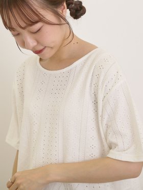 【サマンサモスモス/Samansa Mos2】のアイレット切替フリルカットソー 大人の最旬トレンドファッション＆コーディネート founy(ファウニー) ファッション Fashion レディースファッション Fashion for Women トップス・カットソー Cut & Sew Tops カットソー・ベーシックTシャツ Cut-and-Sewn Tops / Stretch Tees & Basics アイレット Eyelet Lace カットソー Cut and Sewn Top ガーリー Girly, Feminine Style フレア Flare, Flared リラックス Relax, Relaxed Fit 切替 Switching, Contrast Panel |ID:prp329100004983272