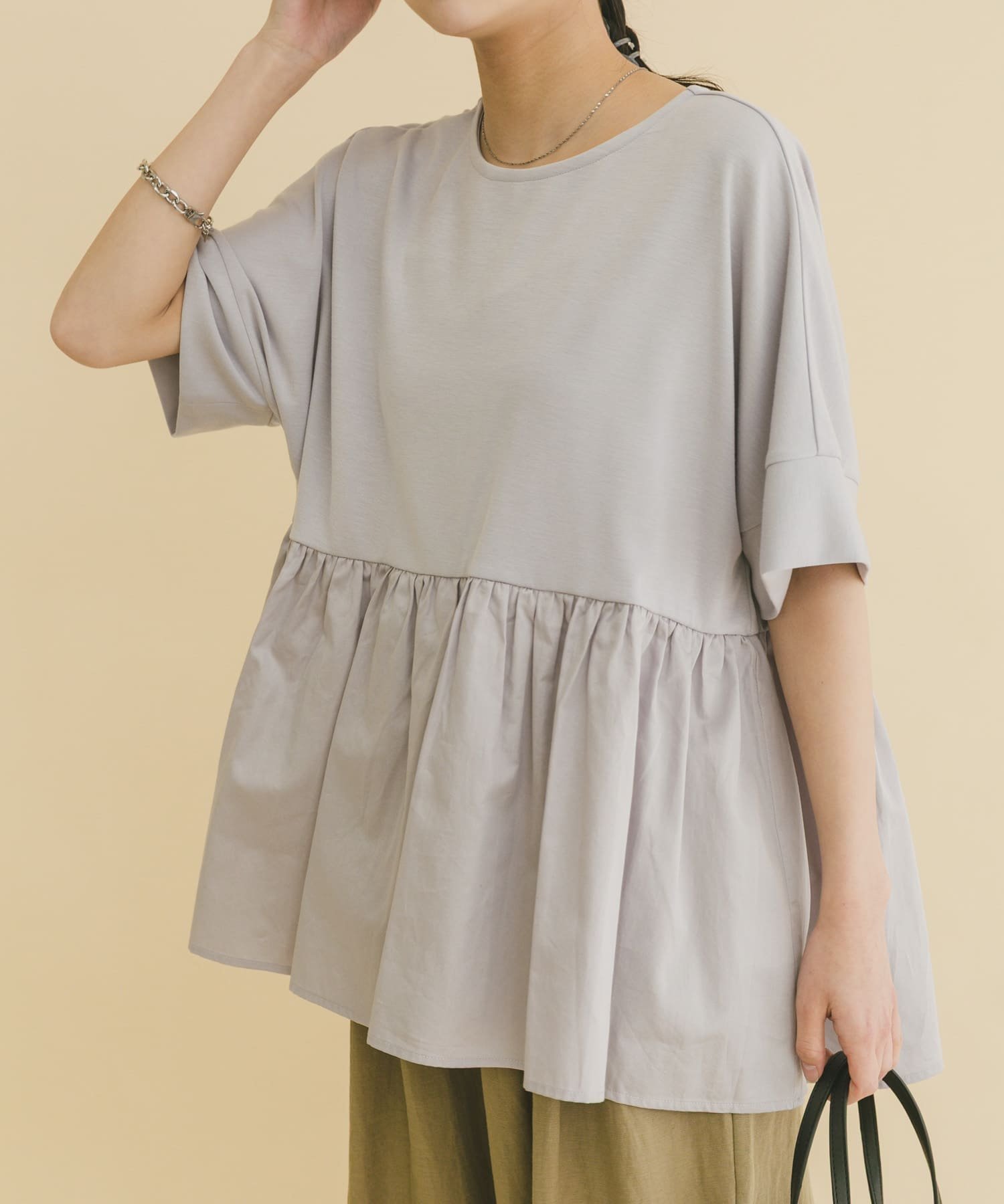 【アイテムズアーバンリサーチ/ITEMS URBAN RESEARCH】のポンチドッキング半袖トップス インテリア・キッズ・メンズ・レディースファッション・服の通販 founy(ファウニー) 　ファッション　Fashion　レディースファッション　Fashion for Women　トップス・カットソー　Cut & Sew Tops　2026年　2026　2026春夏・S/S　Spring/Summer 2026 SS26　ドッキング　Docking, Mixed Material　半袖　Short Sleeve, Half Sleeve　夏　Summer　定番　Standard, Basic Item　S/S・春夏　SS, Spring/Summer, Warm Season　ライトブルー|ID: prp329100004983279 ipo3291000000037331193