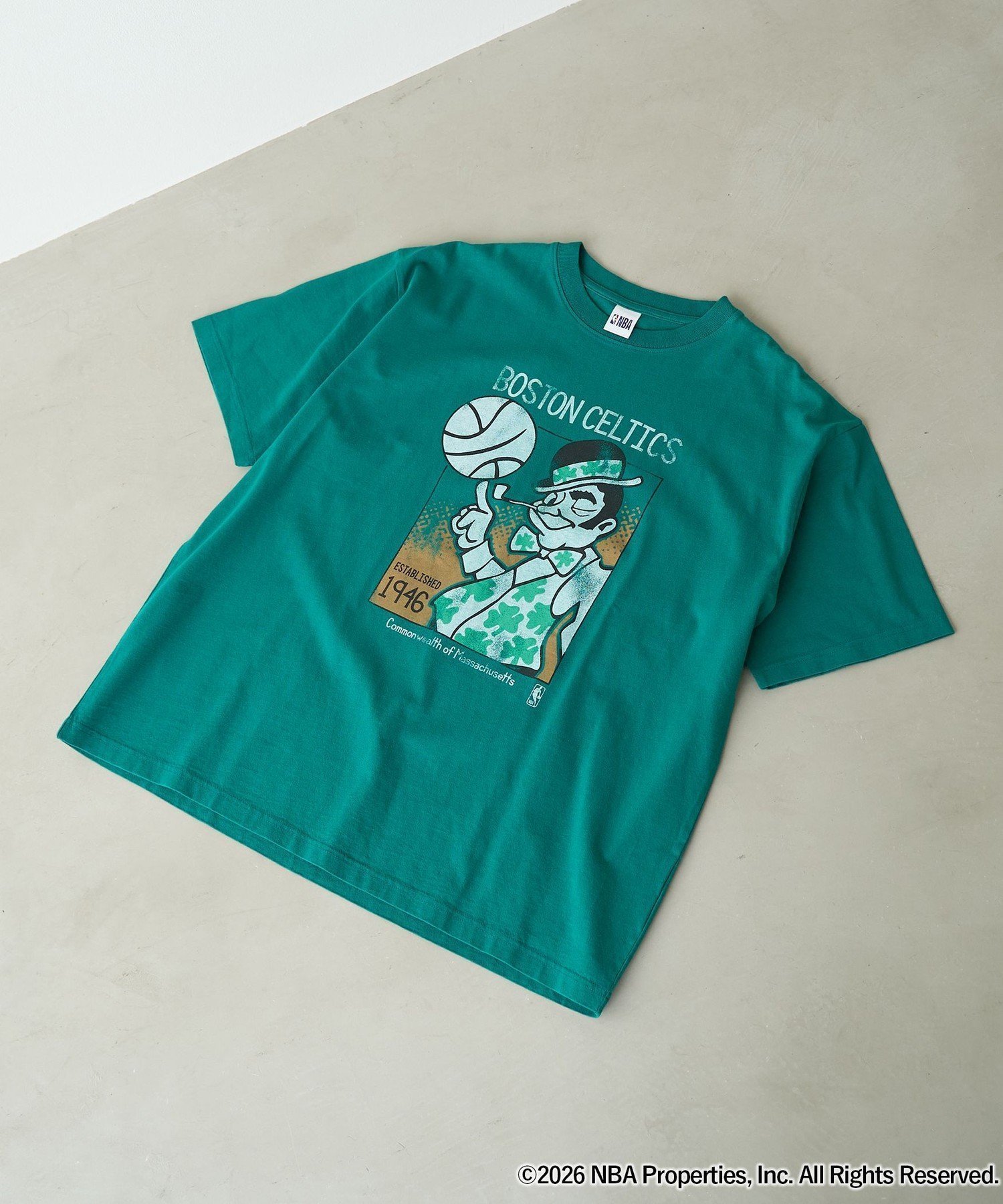 【コーエン/COEN】のNBA別注ヴィンテージライクプリントTシャツ インテリア・キッズ・メンズ・レディースファッション・服の通販 founy(ファウニー) 　ファッション　Fashion　レディースファッション　Fashion for Women　トップス・カットソー　Cut & Sew Tops　シャツ・ブラウス・オフィスカジュアル　Elegant Blouses & Button-Ups　ロングTシャツ・Tシャツ　Longline T-Shirts & Tees　ウォッシュ　Washed Finish　ヴィンテージ　Vintage Style　春　Spring　グラフィック　Graphic, Graphic Design　シンプル　Simple, Minimal　デニム　Denim, Jeans Material　別注　Limited Edition, Custom Order　S/S・春夏　SS, Spring/Summer, Warm Season　おすすめ　Recommended / Our Picks　夏　Summer　2026年　2026　2026春夏・S/S　Spring/Summer 2026 SS26　DK.GREEN|ID: prp329100004983288 ipo3291000000037331256
