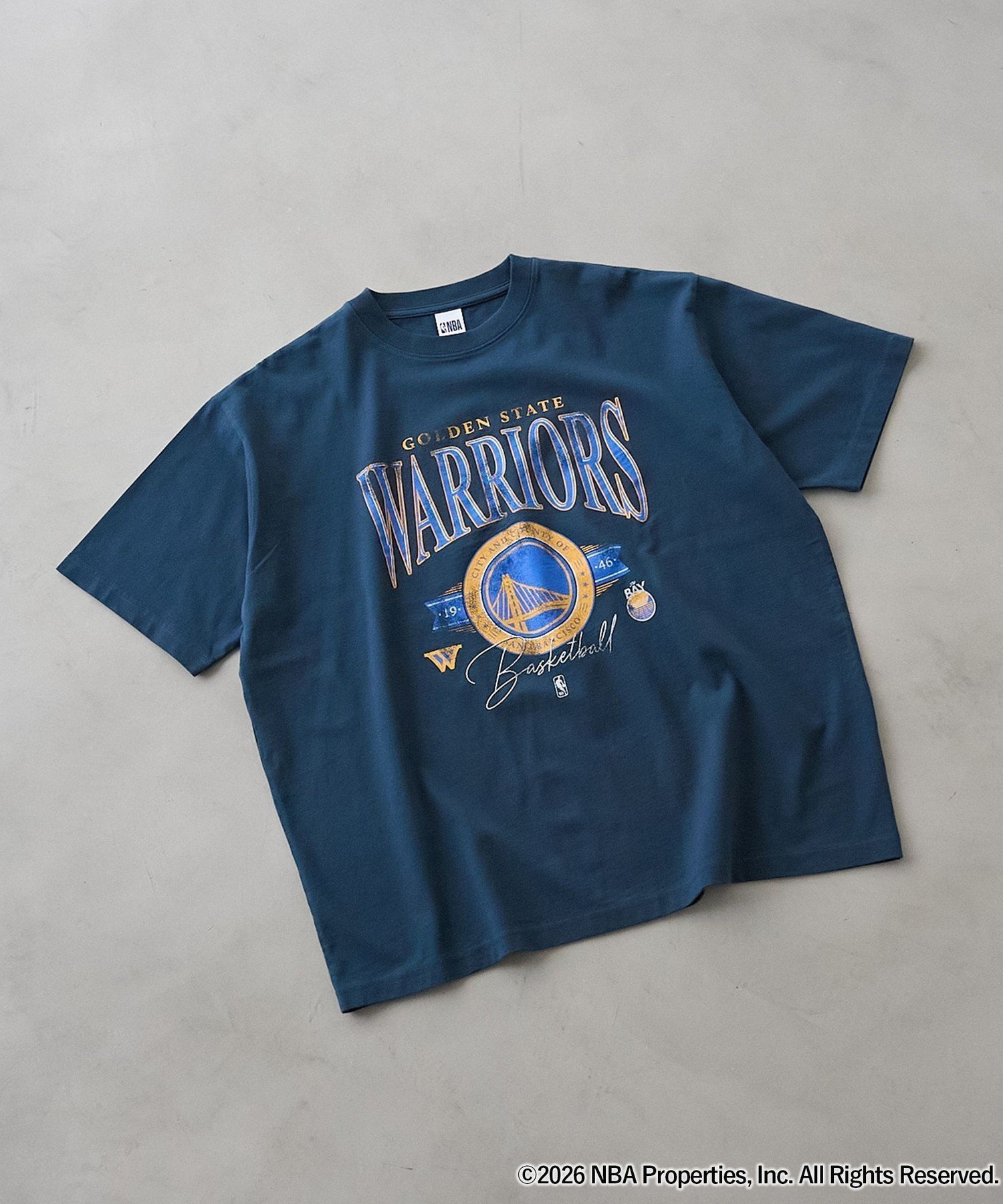 【コーエン/COEN】のNBA別注ヴィンテージライクプリントTシャツ インテリア・キッズ・メンズ・レディースファッション・服の通販 founy(ファウニー) 　ファッション　Fashion　レディースファッション　Fashion for Women　トップス・カットソー　Cut & Sew Tops　シャツ・ブラウス・オフィスカジュアル　Elegant Blouses & Button-Ups　ロングTシャツ・Tシャツ　Longline T-Shirts & Tees　ウォッシュ　Washed Finish　ヴィンテージ　Vintage Style　春　Spring　グラフィック　Graphic, Graphic Design　シンプル　Simple, Minimal　デニム　Denim, Jeans Material　別注　Limited Edition, Custom Order　S/S・春夏　SS, Spring/Summer, Warm Season　おすすめ　Recommended / Our Picks　夏　Summer　2026年　2026　2026春夏・S/S　Spring/Summer 2026 SS26　NAVY|ID: prp329100004983288 ipo3291000000037331257