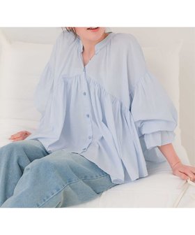 【ティティベイト/titivate】のキャンディースリーブギャザーブラウス シャツ 長袖 ボリュームスリーブ チュニック 大人の最旬トレンドファッション＆コーディネート founy(ファウニー) ファッション Fashion レディースファッション Fashion for Women トップス・カットソー Cut & Sew Tops シャツ・ブラウス・オフィスカジュアル Elegant Blouses & Button-Ups ボリューム袖・フリルスリーブブラウス Voluminous & Ruffle Sleeves / Puffy Sleeve Tops アクセサリー Fashion Accessories ギャザー Gathered, Ruffled スキッパー Skipper, Open Collar スリーブ Sleeve, Long Sleeve / Short Sleeve チュニック Tunic, Long Top ネップ Nepp, Slub Yarn 長袖 Long Sleeve, Full Sleeve |ID:prp329100004983296