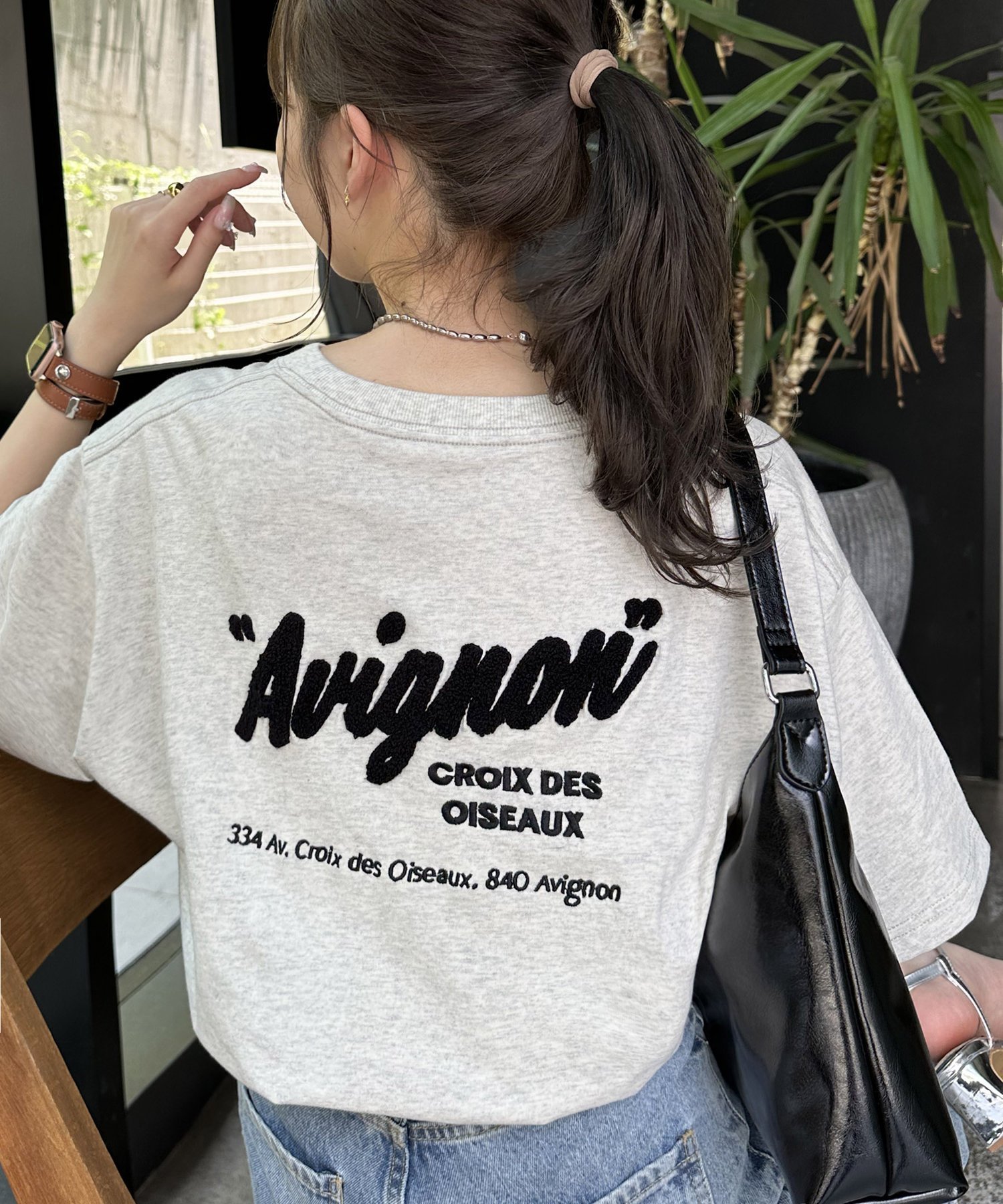 【ディスコート/Discoat】の【WEB限定/ユニセックス】サガラバック刺繍半袖Tシャツ インテリア・キッズ・メンズ・レディースファッション・服の通販 founy(ファウニー) 　ファッション　Fashion　レディースファッション　Fashion for Women　トップス・カットソー　Cut & Sew Tops　シャツ・ブラウス・オフィスカジュアル　Elegant Blouses & Button-Ups　ロングTシャツ・Tシャツ　Longline T-Shirts & Tees　バッグ　Bags　フランス　France, French　フロント　Front, Front Design　人気　Popular, Best Seller　半袖　Short Sleeve, Half Sleeve　ベージュ|ID: prp329100004983299 ipo3291000000037331325