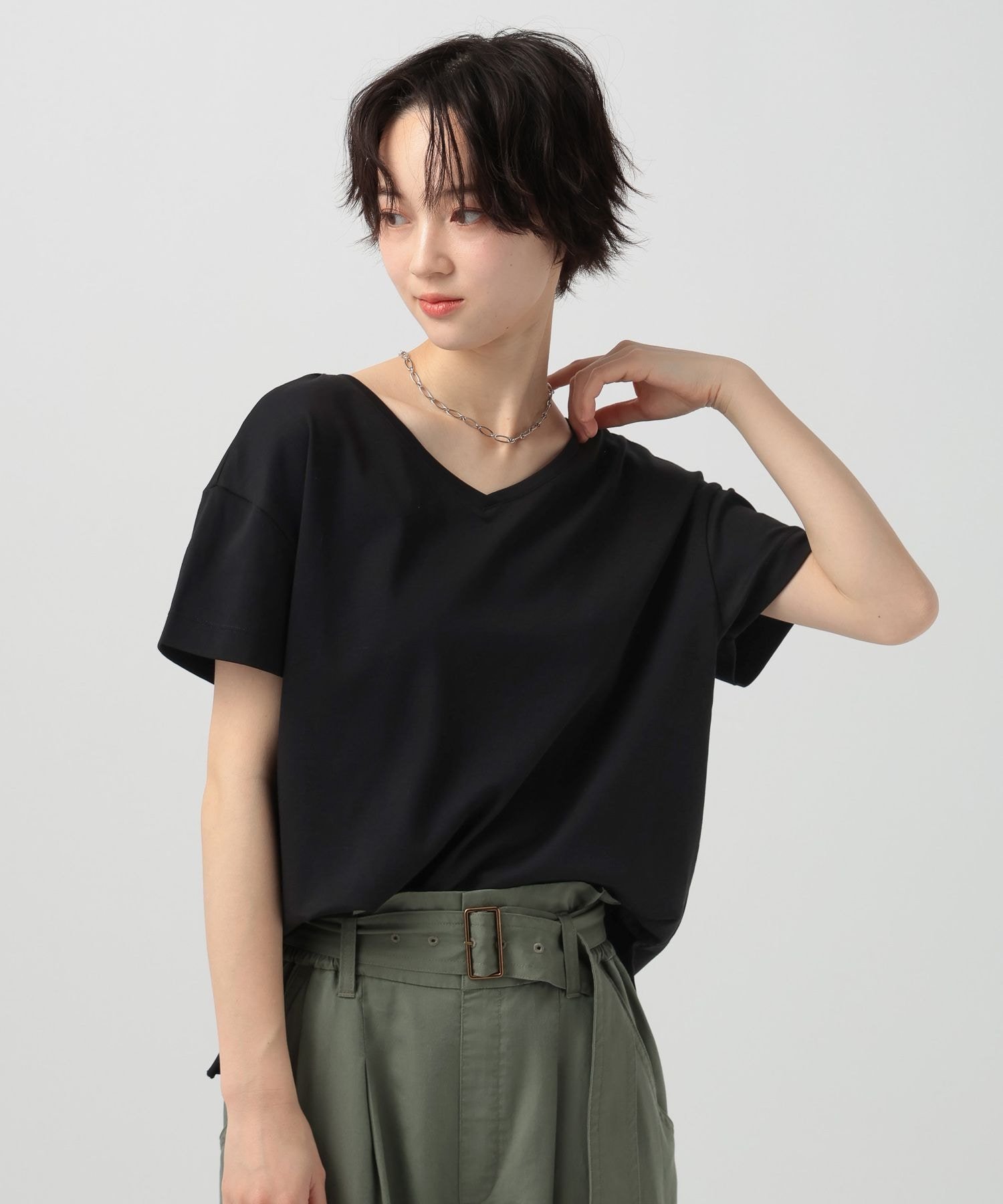【ベイフロー/BAYFLOW】のV・Uネックで着られる シルケット2WAY半袖Tシャツ インテリア・キッズ・メンズ・レディースファッション・服の通販 founy(ファウニー) 　ファッション　Fashion　レディースファッション　Fashion for Women　トップス・カットソー　Cut & Sew Tops　シャツ・ブラウス・オフィスカジュアル　Elegant Blouses & Button-Ups　ロングTシャツ・Tシャツ　Longline T-Shirts & Tees　おすすめ　Recommended / Our Picks　シルク　Silk, 100% Silk　シルケット　Silket, Silky Cotton　デニム　Denim, Jeans Material　フロント　Front, Front Design　今季　This Season, Current Season　半袖　Short Sleeve, Half Sleeve　夏　Summer　ブラック19|ID: prp329100004983301 ipo3291000000037331334