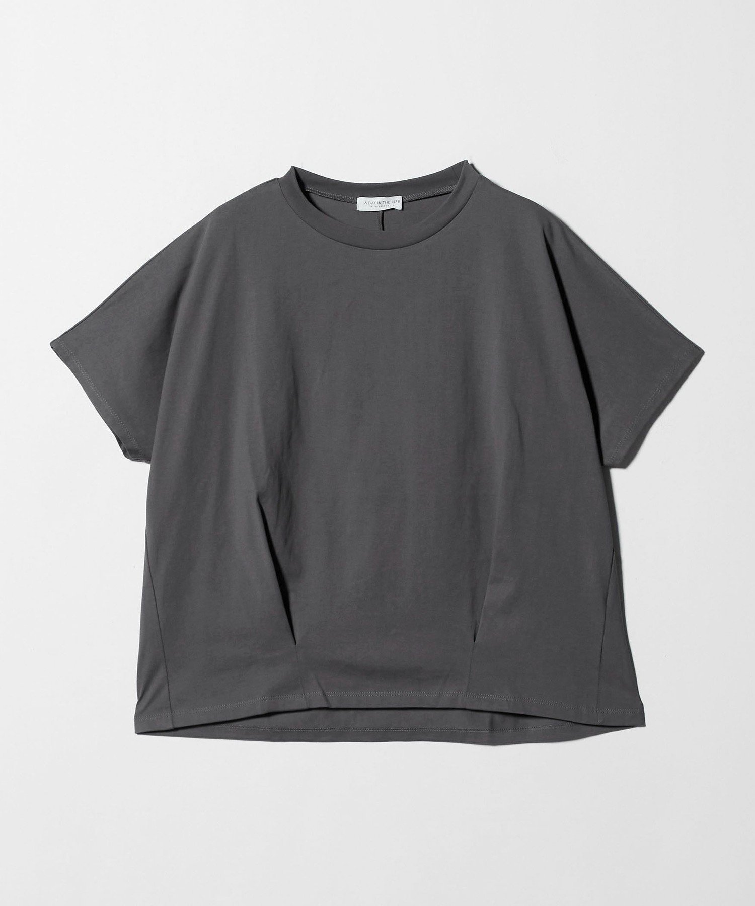 【ユナイテッドアローズ/UNITED ARROWS】のサイロ ドルマンスリーブTシャツ A DAY IN THE LIFE 大人の最旬トレンドファッション＆コーディネート founy(ファウニー) 　ファッション　Fashion　レディースファッション　Fashion for Women　トップス・カットソー　Cut & Sew Tops　シャツ・ブラウス・オフィスカジュアル　Elegant Blouses & Button-Ups　ロングTシャツ・Tシャツ　Longline T-Shirts & Tees　カットソー　Cut and Sewn Top　コンパクト　Compact, Small Size　サンダル　Sandals, Summer Shoes　シンプル　Simple, Minimal　フェミニン　Feminine, Girly　プリーツ　Pleats, Pleated　アウトレット　Outlet / Clearance　夏　Summer　 other-1|ID: prp329100004983309 ipo3291000000037331394
