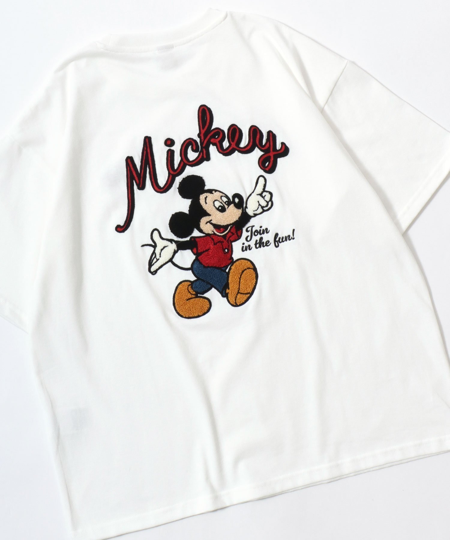 【サロン ハミュー/salong hameu】のDisney ディズニー Tシャツ メンズ キャラクター ビッグシルエット ミッキーマウス サガラ刺繍 ワッペン 半袖 ティーシャツ レディース ユニセックス インテリア・キッズ・メンズ・レディースファッション・服の通販 founy(ファウニー) 　ファッション　Fashion　レディースファッション　Fashion for Women　トップス・カットソー　Cut & Sew Tops　シャツ・ブラウス・オフィスカジュアル　Elegant Blouses & Button-Ups　ロングTシャツ・Tシャツ　Longline T-Shirts & Tees　インナー　Innerwear　春　Spring　カリフォルニア　California, Cali Style　キャミワンピース　Cami Dress, Slip Dress　キャラクター　Character, Licensed Characters　ジャケット　Jacket, Outerwear　スウェット / スエット　Sweatshirt, Sweatwear　スニーカー　Sneakers, Trainers　スラックス　Slacks, Dress Pants　デニム　Denim, Jeans Material　トレーナー　Sweatshirt, Trainer　人気　Popular, Best Seller　ビッグ　Big, Oversized　フレア　Flare, Flared　ブルゾン　Blouson, Bomber Jacket　半袖　Short Sleeve, Half Sleeve　帽子　Hat, Headwear　メンズ　Men's, Menswear　ロング　Long, Long-Length　ワイド　Wide, Wide Fit　再入荷　Restock / Back in Stock　プチプライス・低価格　Affordable / Budget Price　おすすめ　Recommended / Our Picks　オフホワイト|ID: prp329100004983333 ipo3291000000037331562