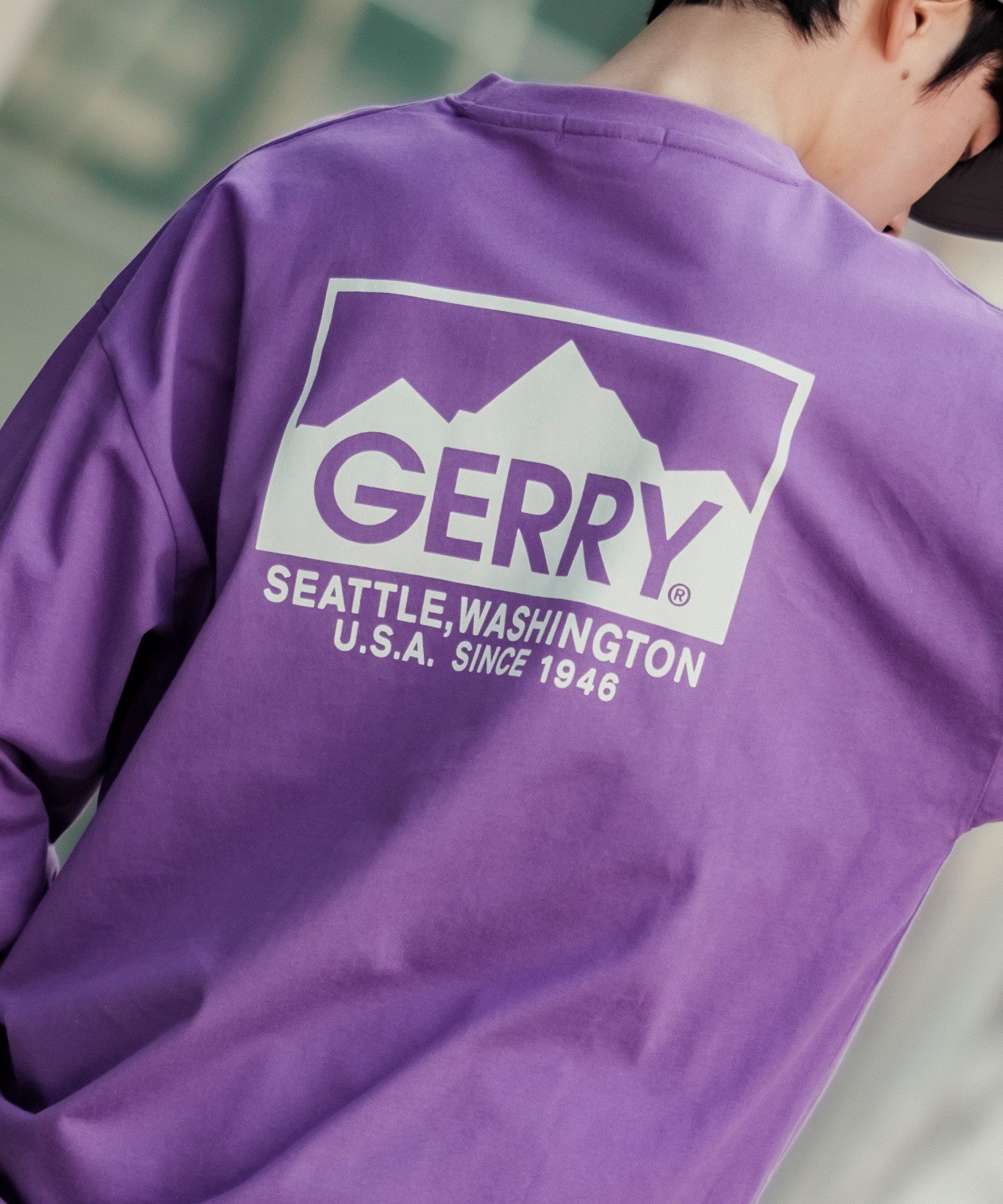【インプローブス/improves】のGERRY ジェリー 別注 ボックスロゴ プリント ロンT 大人の最旬トレンドファッション＆コーディネート founy(ファウニー) 　ファッション　Fashion　レディースファッション　Fashion for Women　トップス・カットソー　Cut & Sew Tops　ロングTシャツ・Tシャツ　Longline T-Shirts & Tees　アウトドア　Outdoor Clothing　アメリカン　American Style　カーゴパンツ　Cargo Pants, Utility Pants　ショーツ　Shorts, Short Pants　シンプル　Simple, Minimal　デニム　Denim, Jeans Material　トレンド　Trend, Trending Now　定番　Standard, Basic Item　長袖　Long Sleeve, Full Sleeve　パープル　Purple, Violet　プリント　Print, Printed Pattern　ボックス　Boxy, Box Shape　別注　Limited Edition, Custom Order　ワイド　Wide, Wide Fit　おすすめ　Recommended / Our Picks　 other-1|ID: prp329100004983344 ipo3291000000037331624